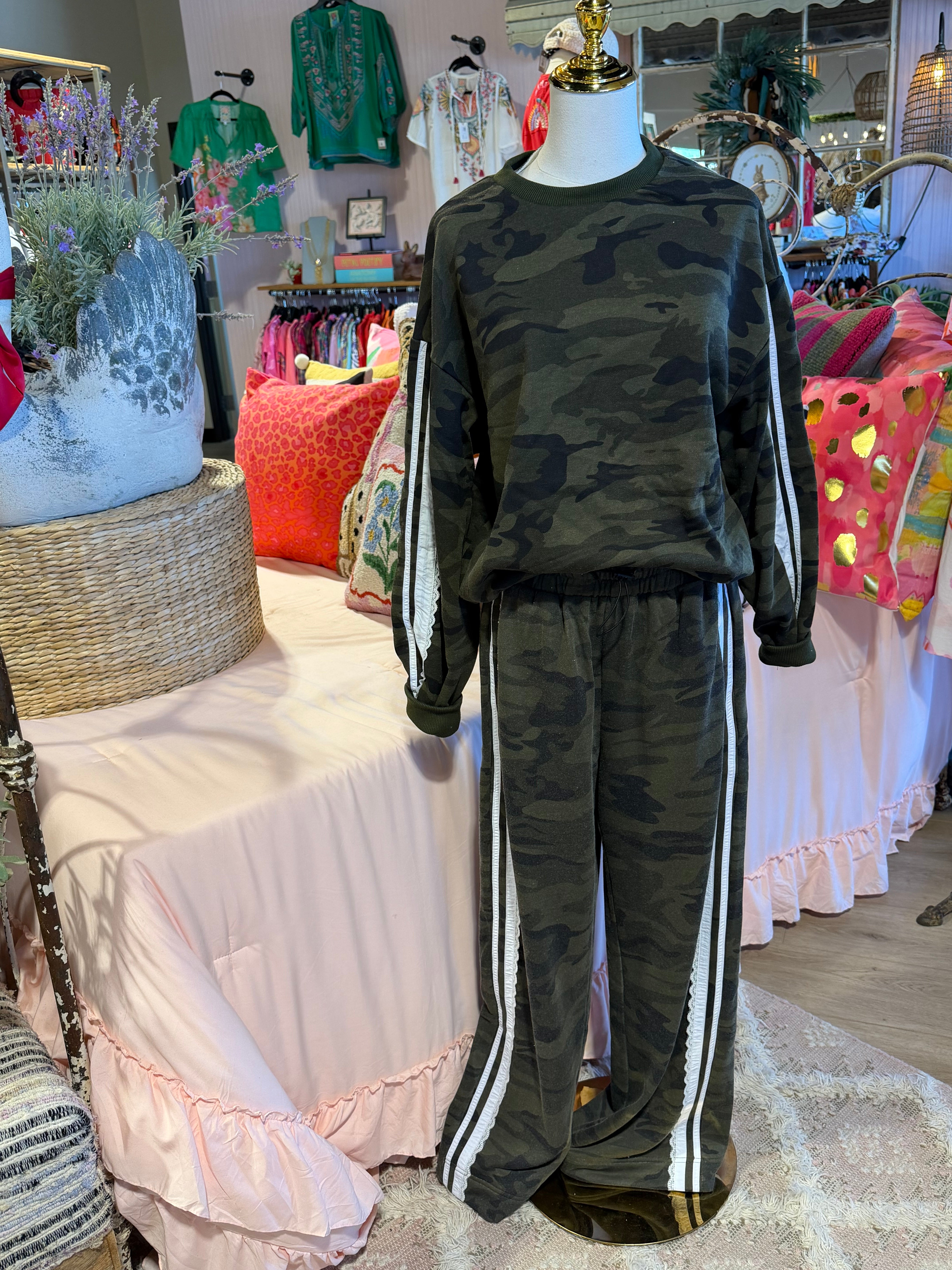 Callie Camo Sweatshirt