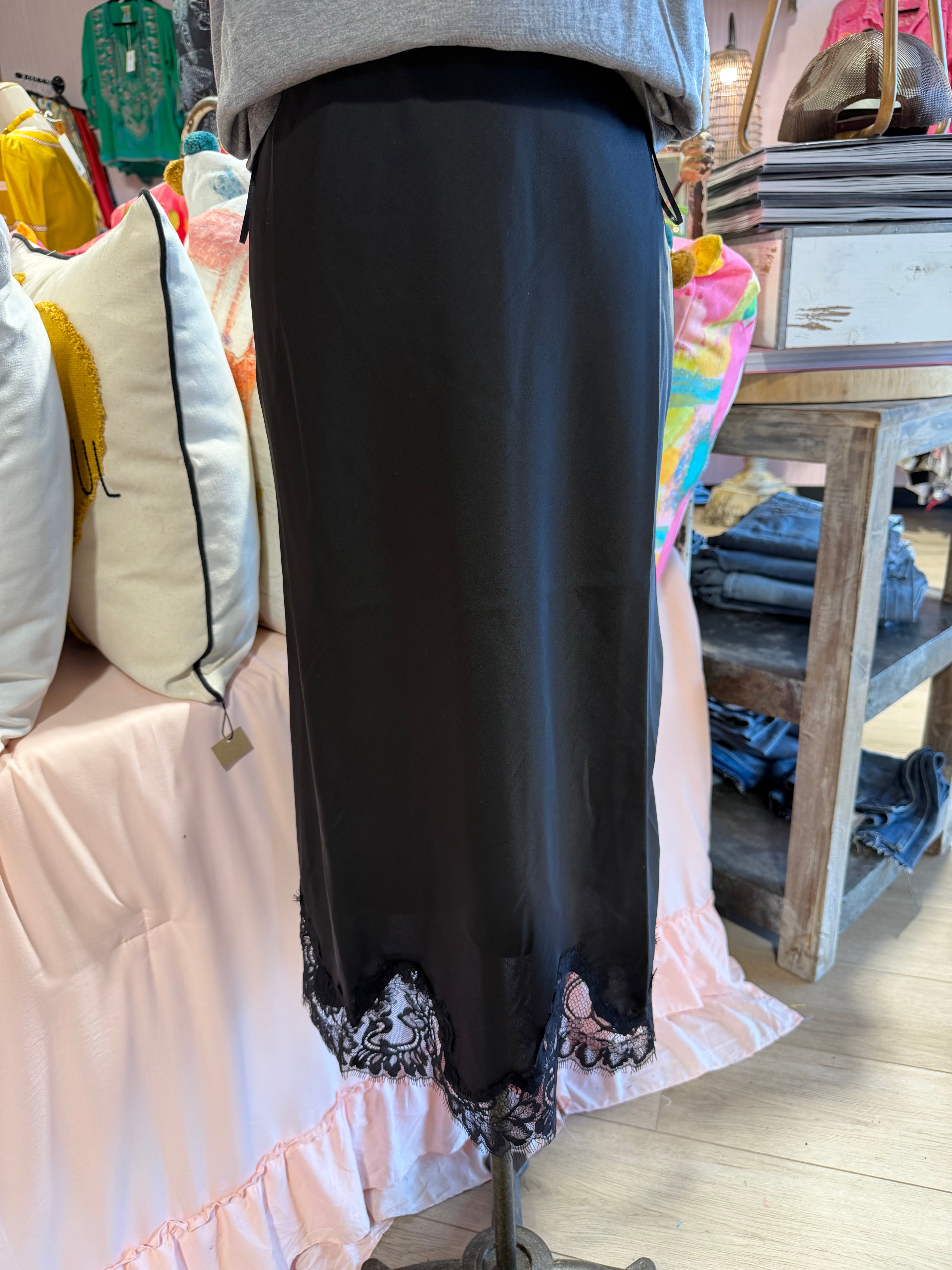 Satin Lace Hem Pencil Skirt