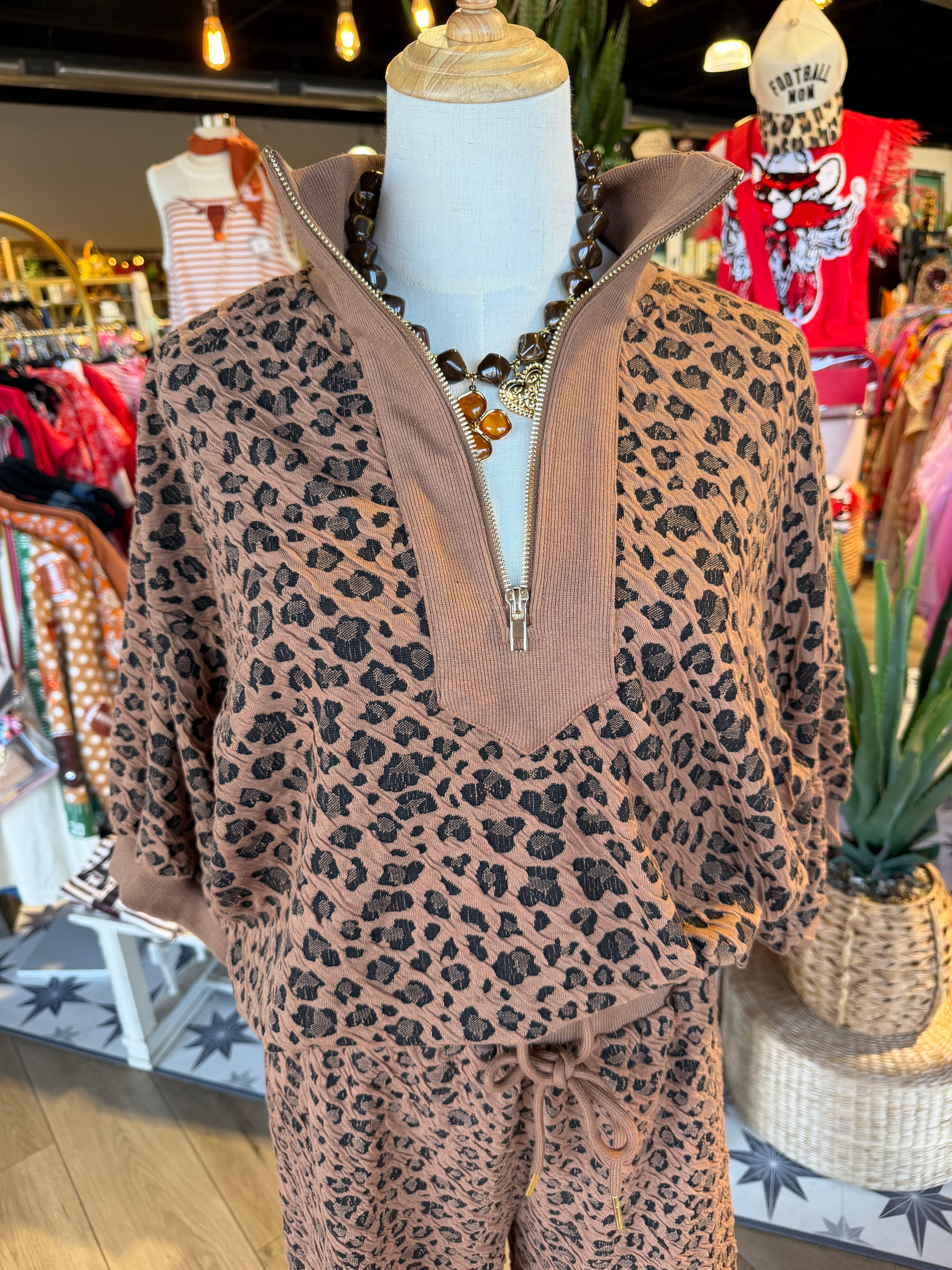 Pucker Leopard Set (Sold Separately)