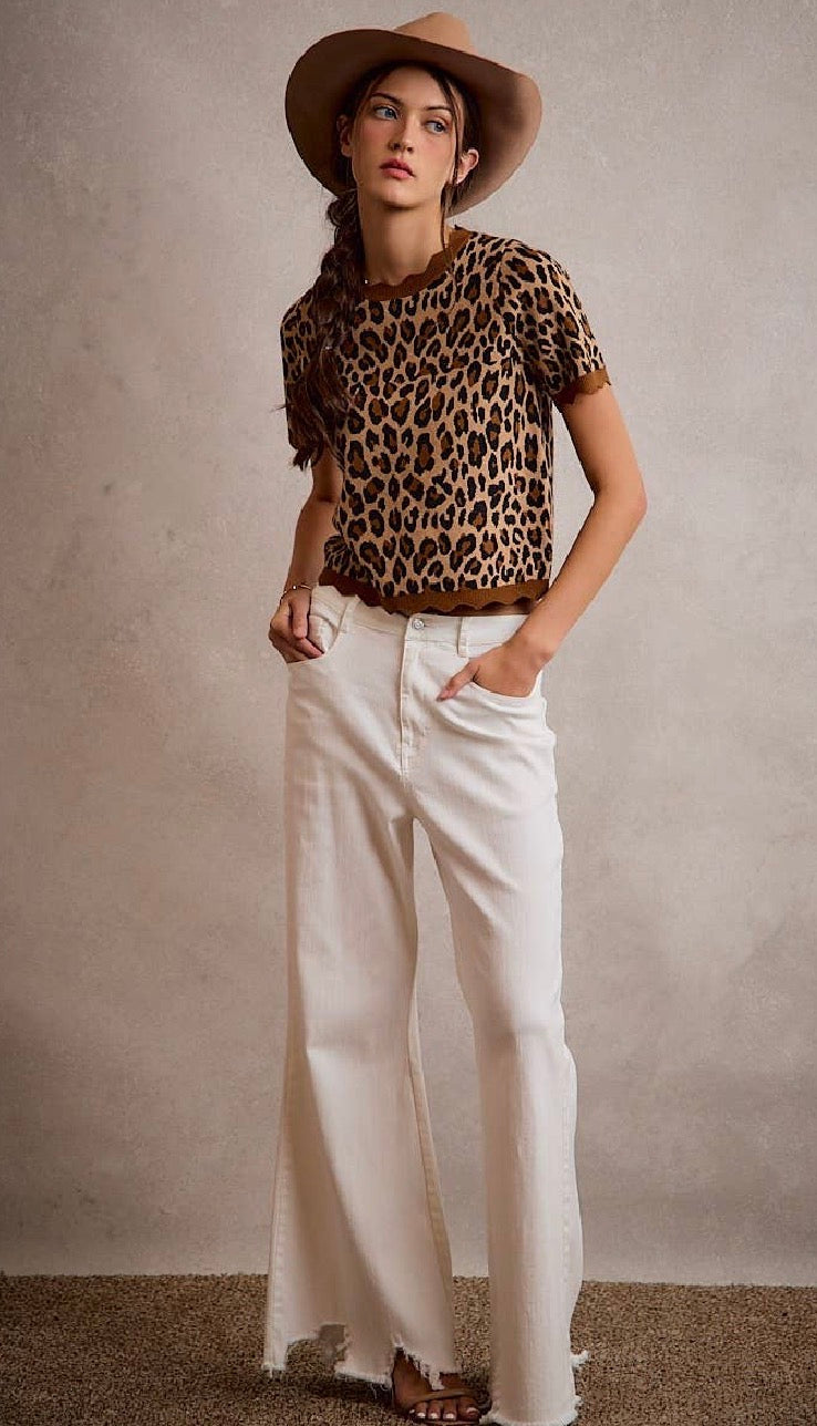 LEOPARD PRINT Tee Sweater