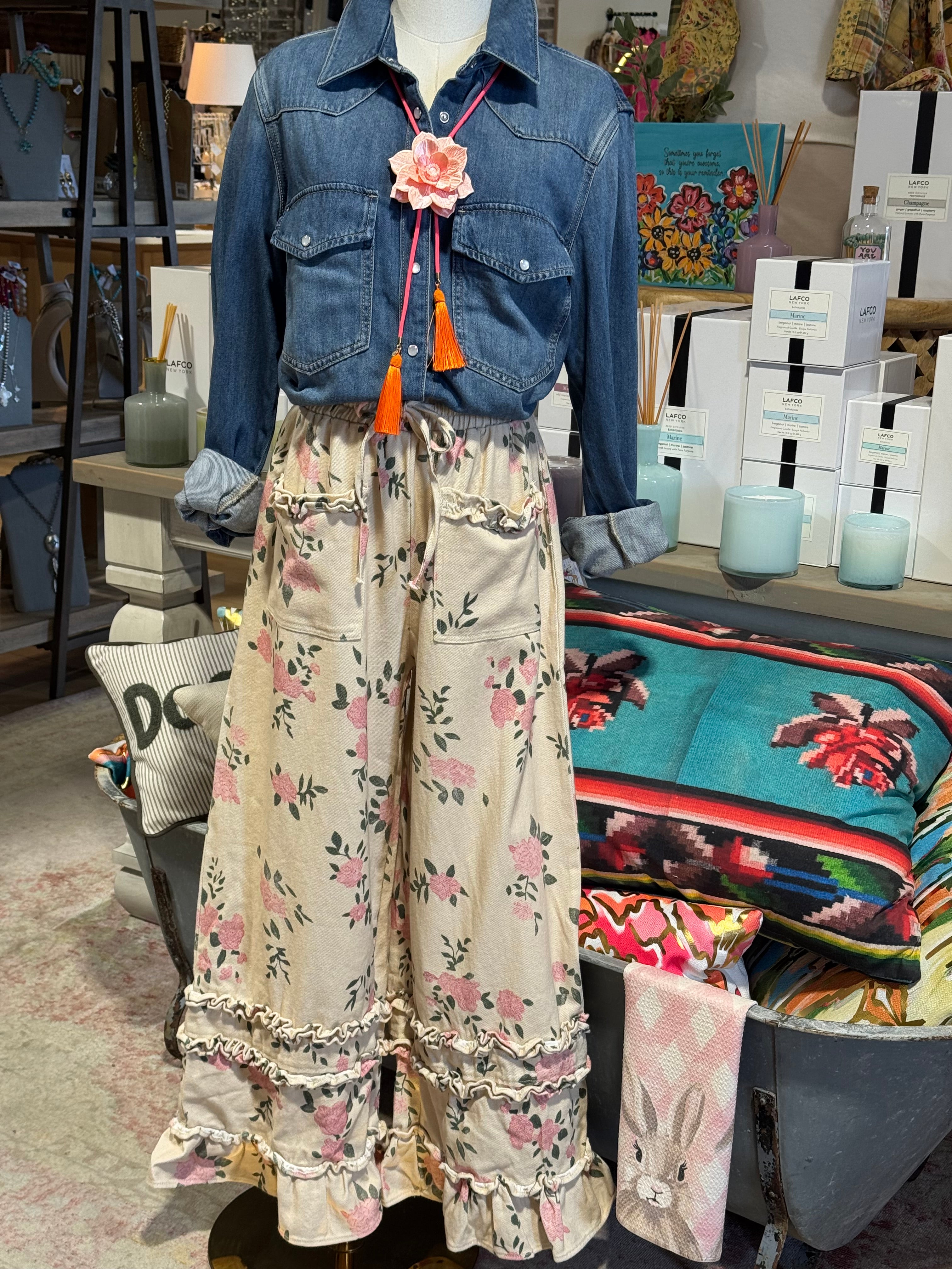 Flower Ruffle Jeans