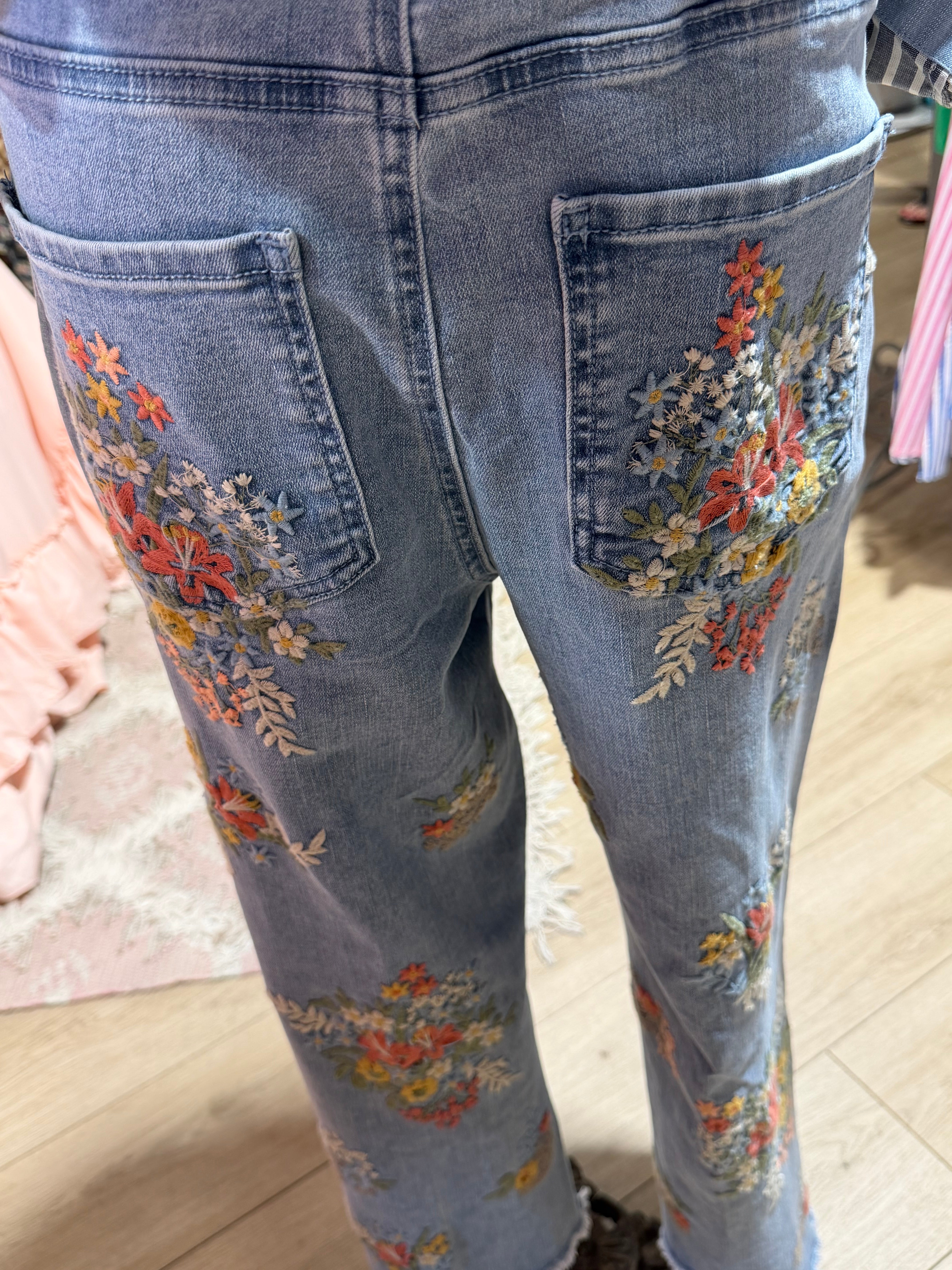 Lola Embroidered Jeans