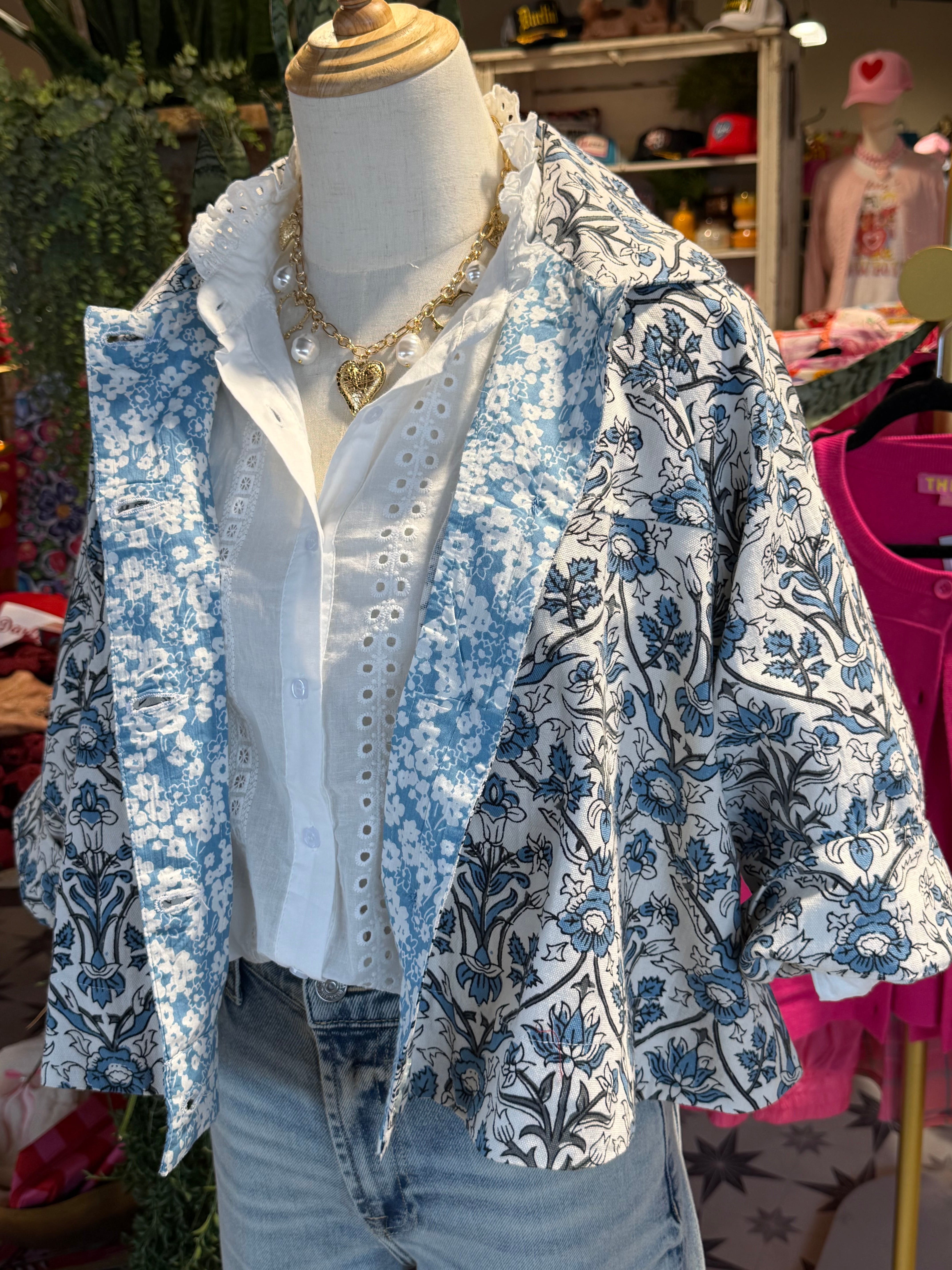 Toile Set (Sold Separately)