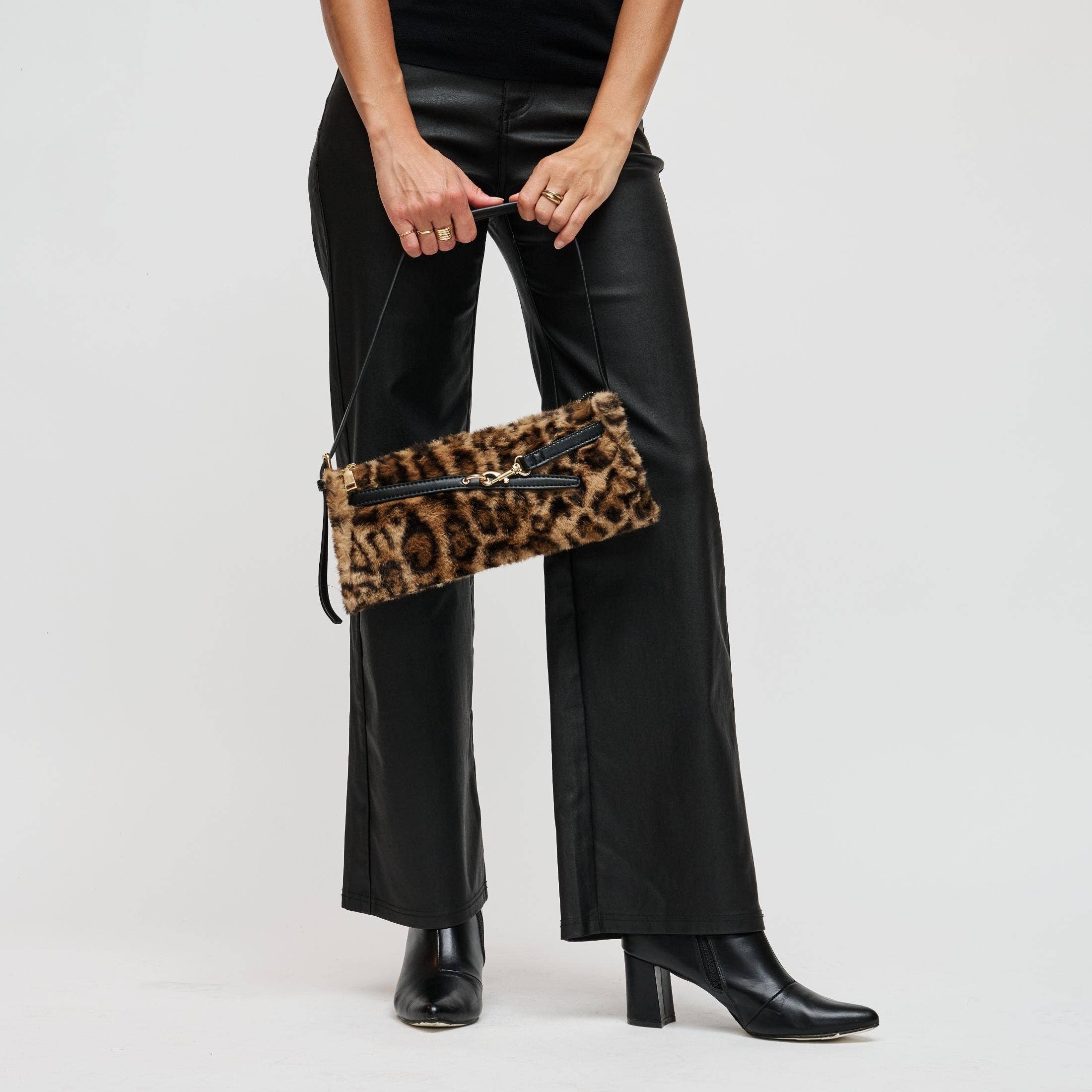 Yaretzi Shoulder Bag