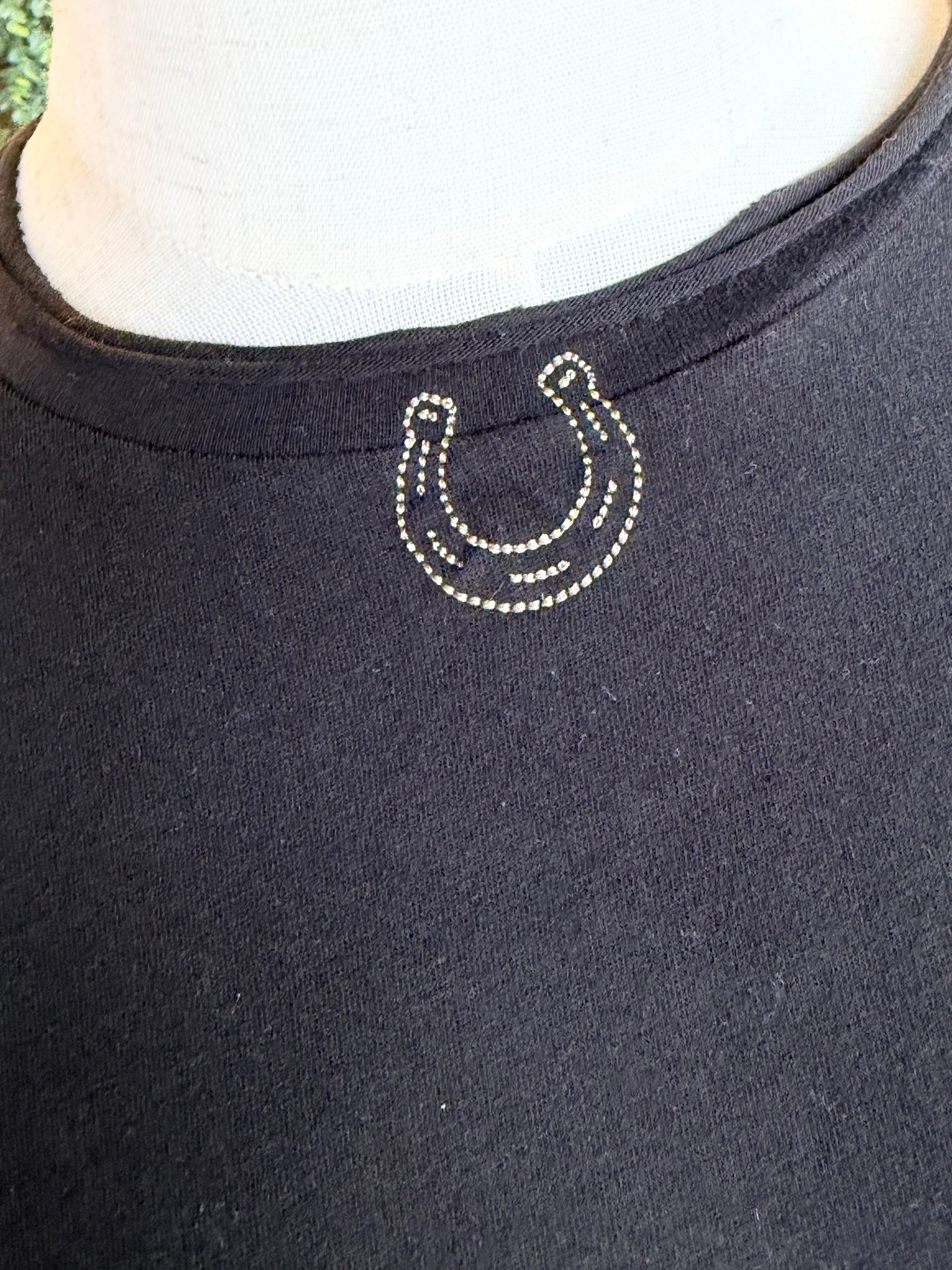 Black Horseshoe Tee