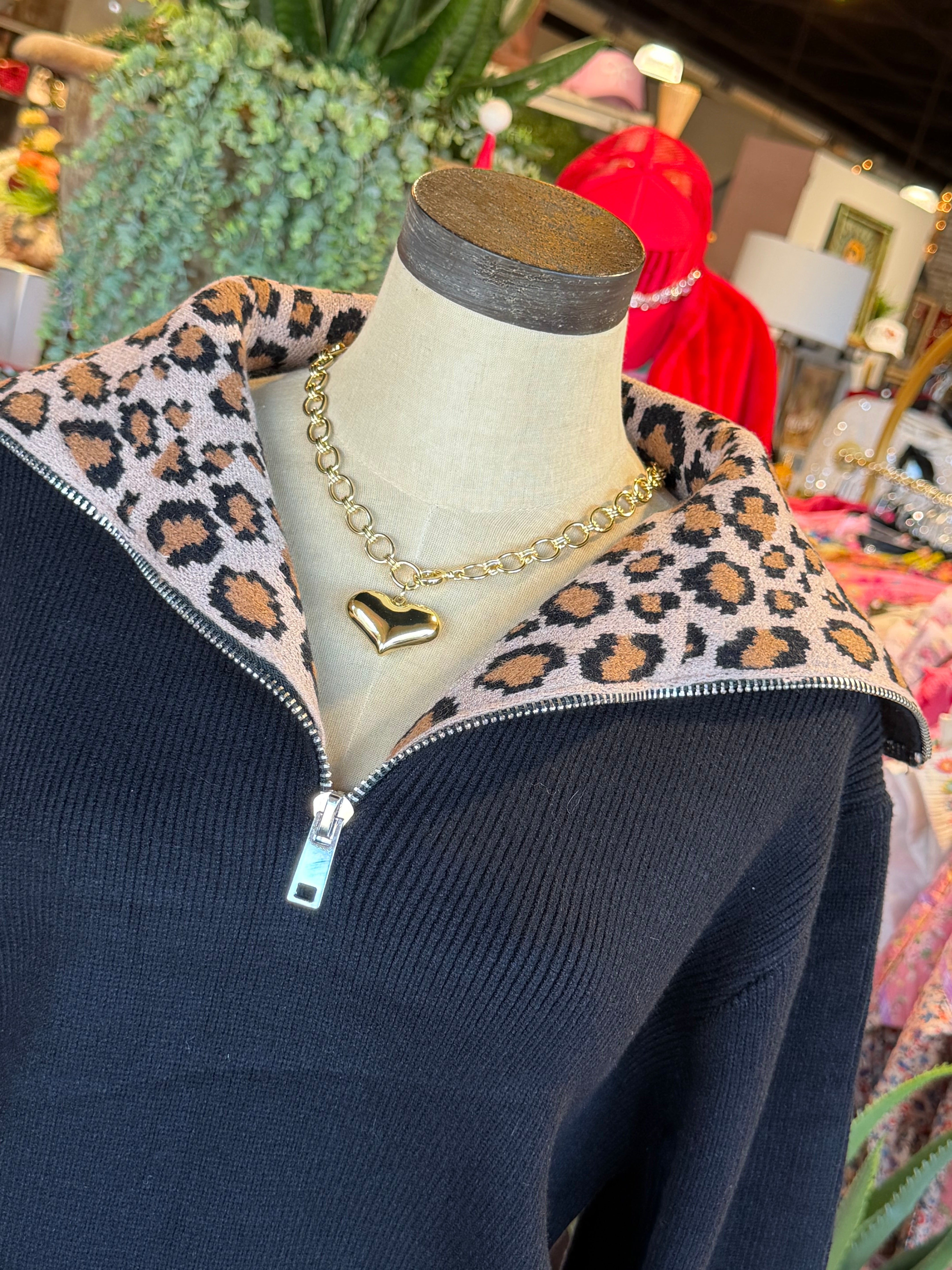 Leopard Collar Pullover