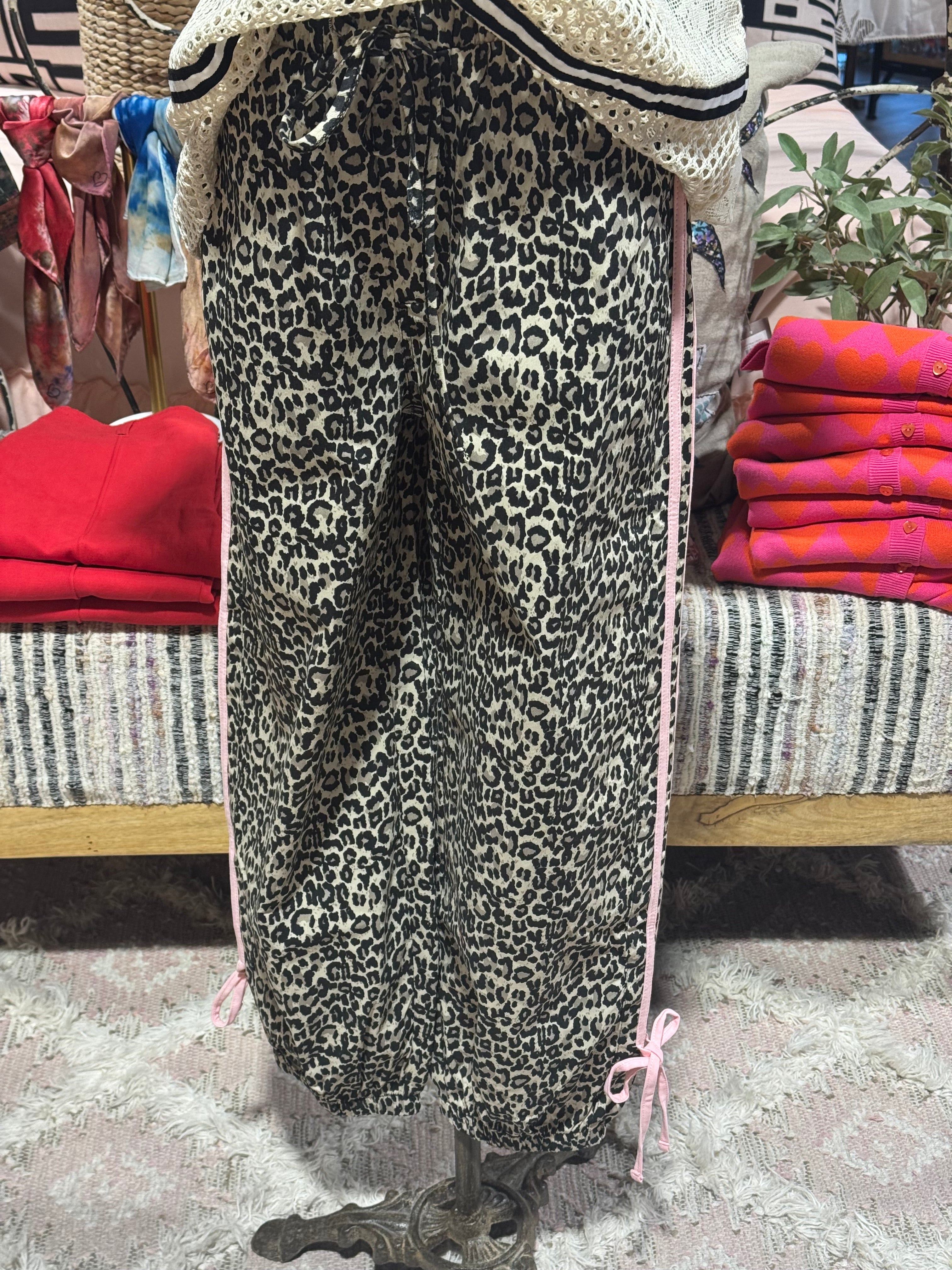 Lena Leopard Pants￼
