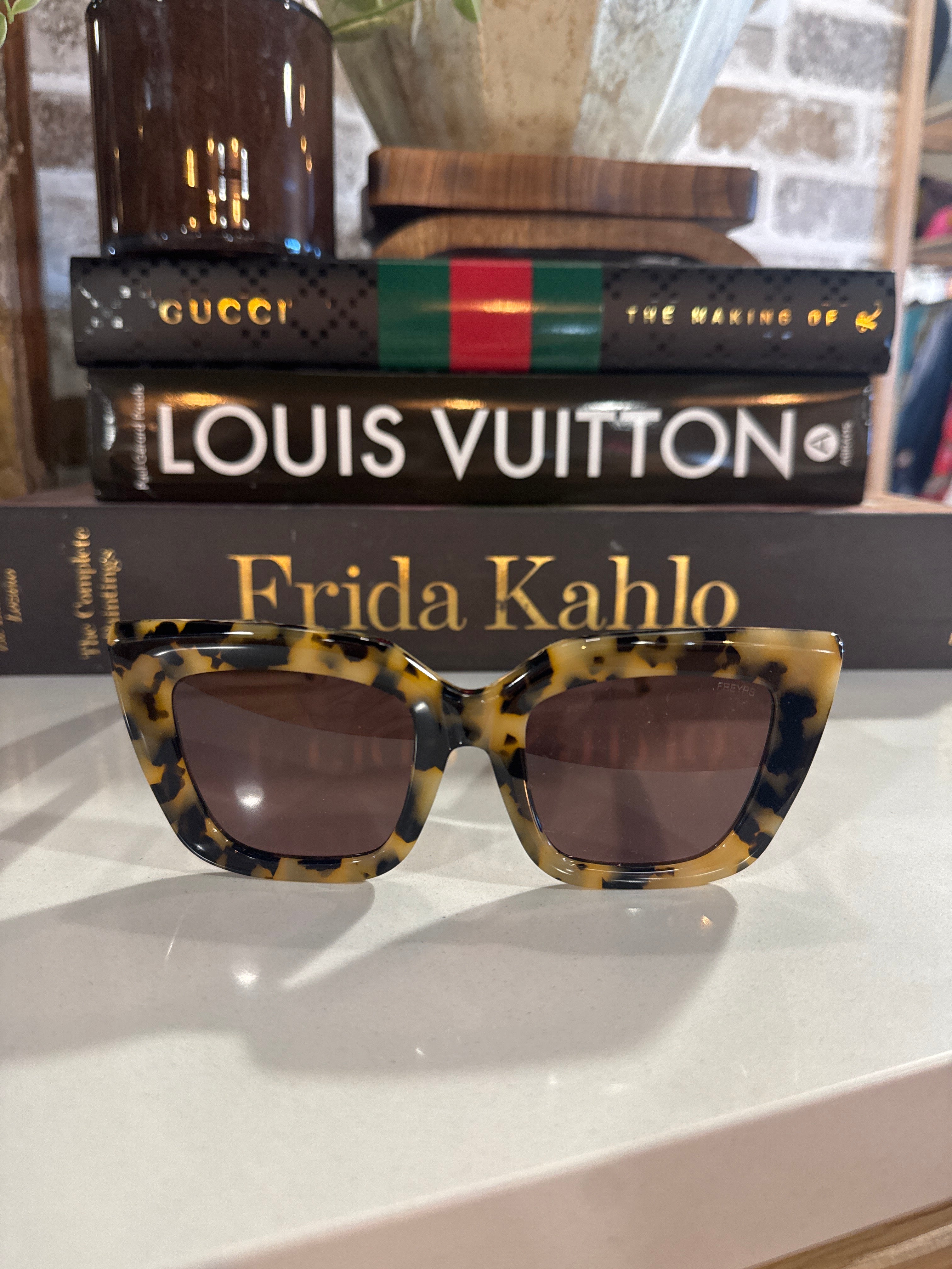 Trendy Sun Glasses