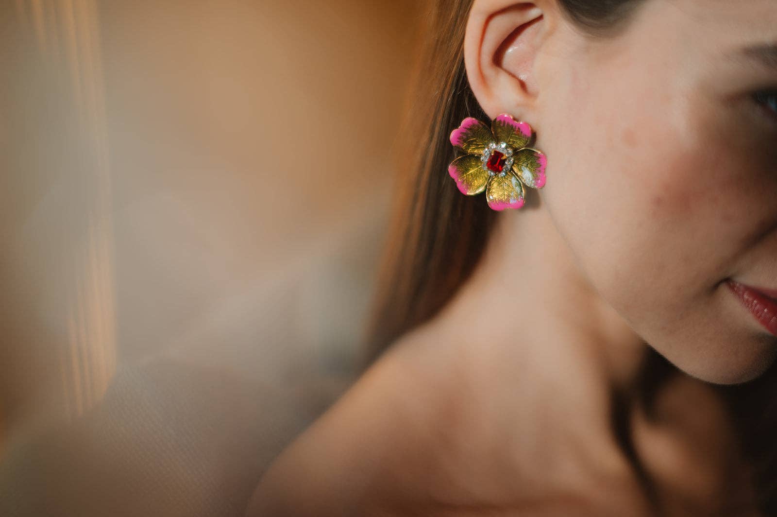 Leaves Floral Earring with Ruby Crystal