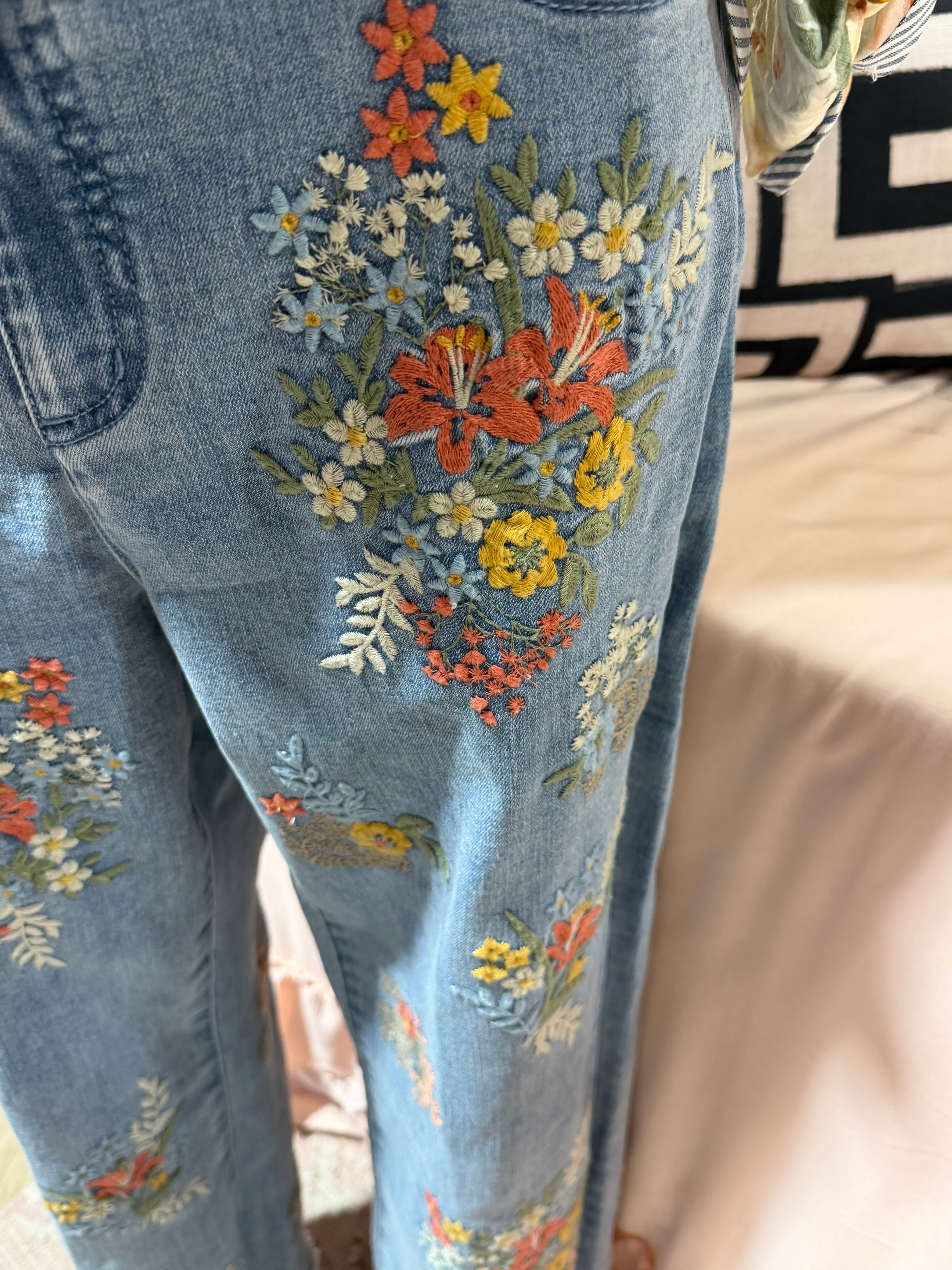 Lola Embroidered Jeans