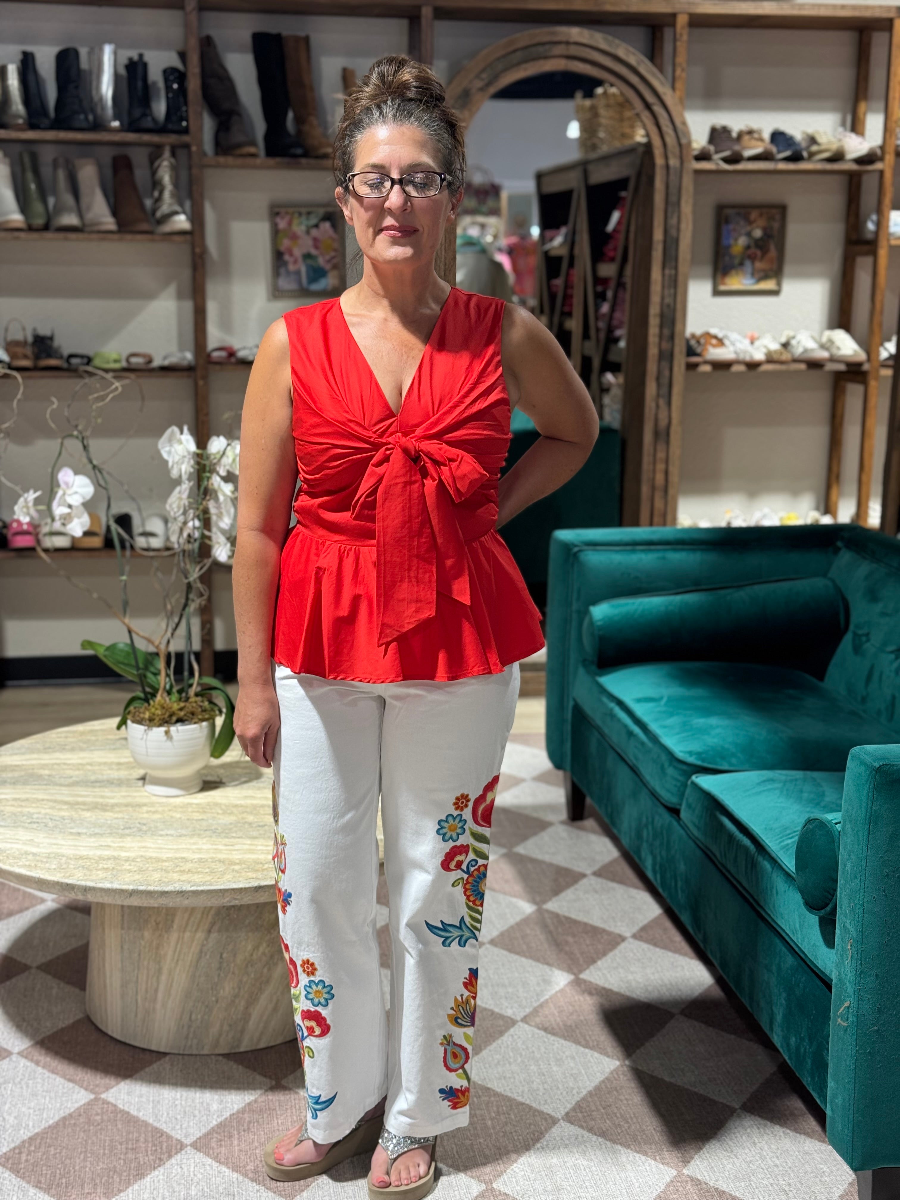 Roslyn Embroidery  Pants ( 2 colors)￼