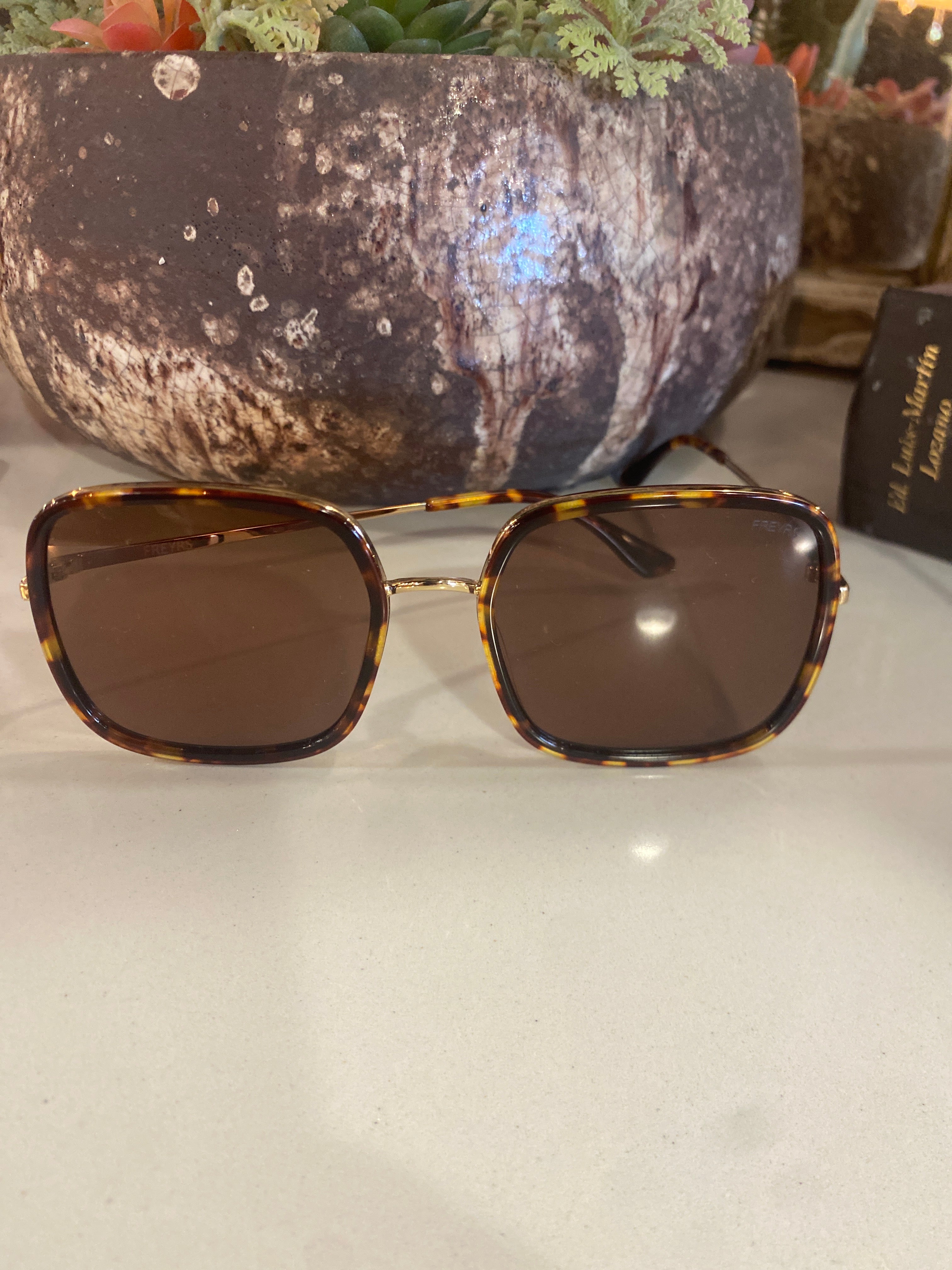 Trendy Sun Glasses