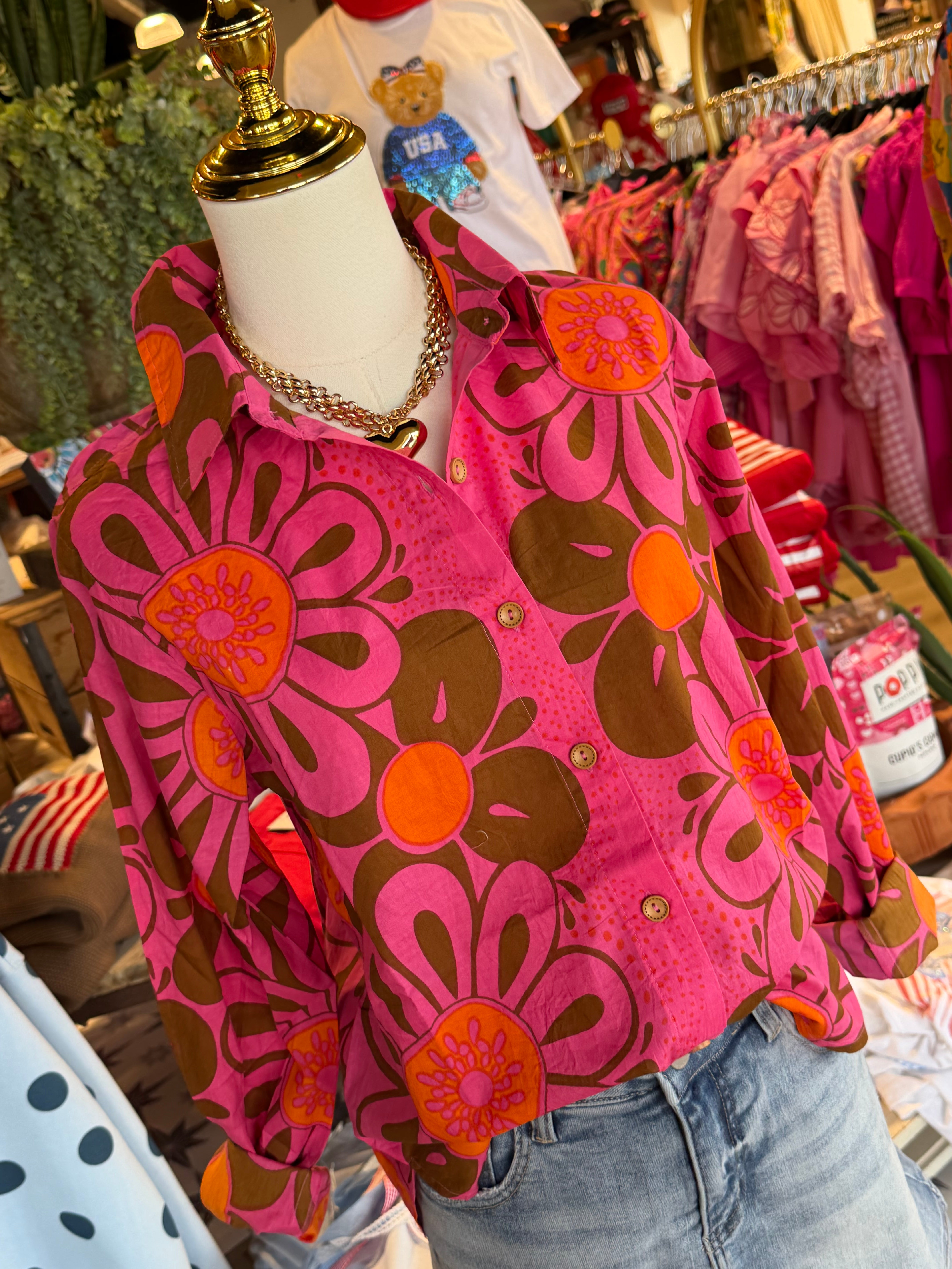 Moody Daisy Campshirt