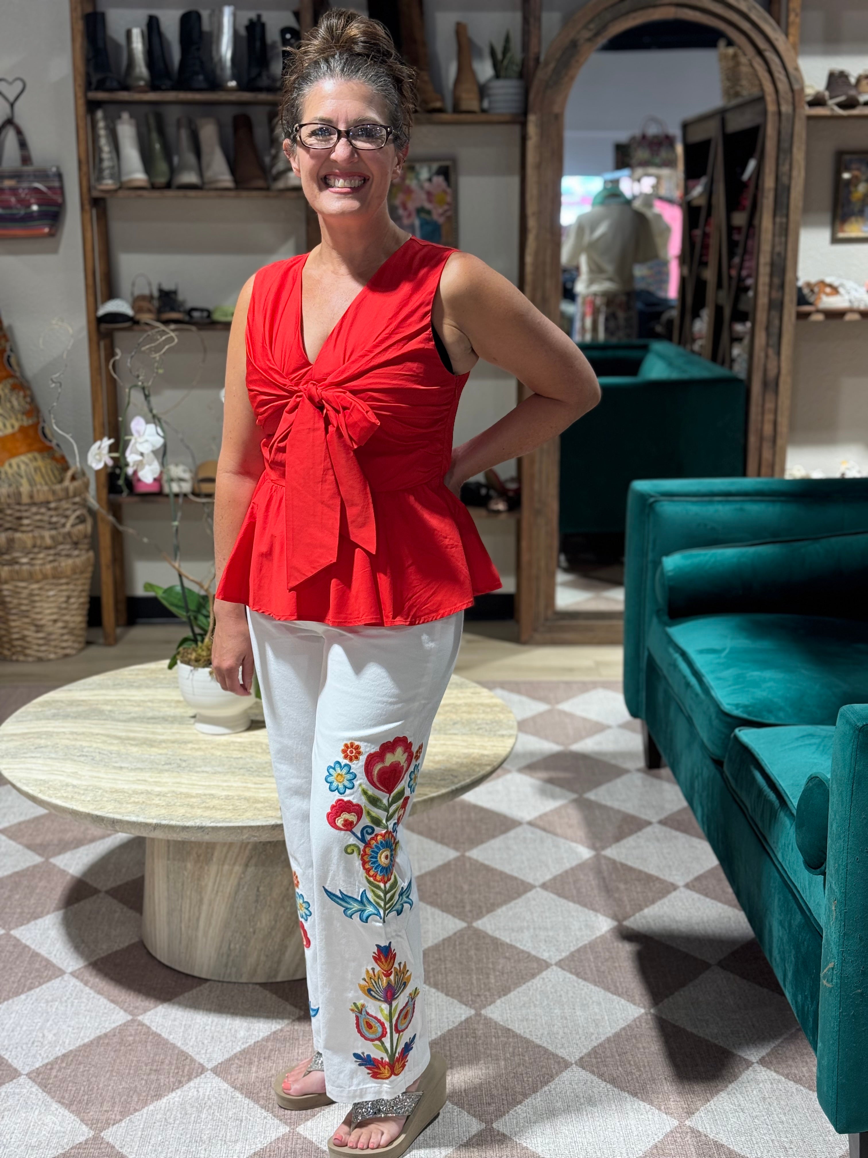 Roslyn Embroidery  Pants ( 2 colors)￼