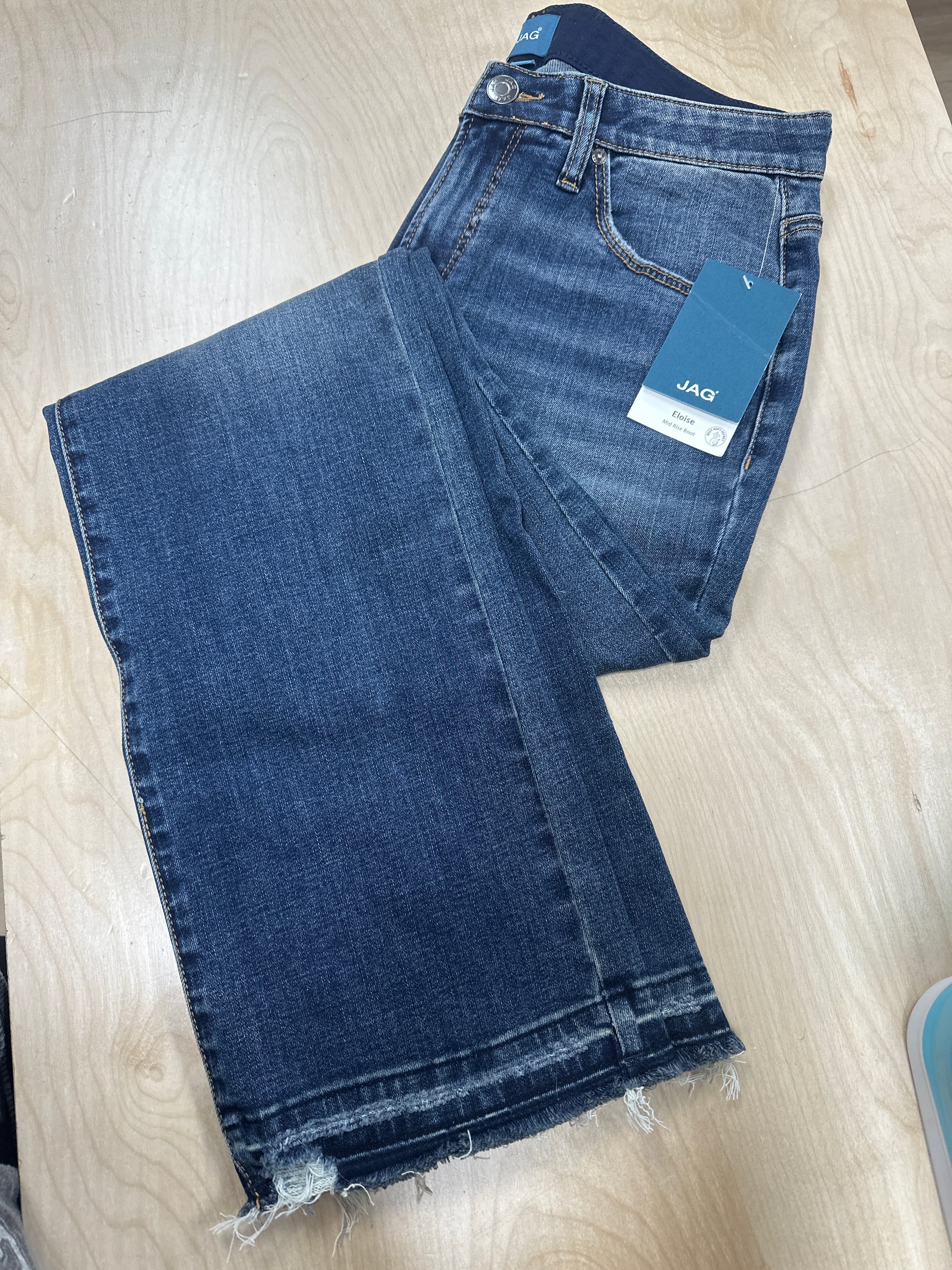 Eloise Mid Rise Bott Cut Jean