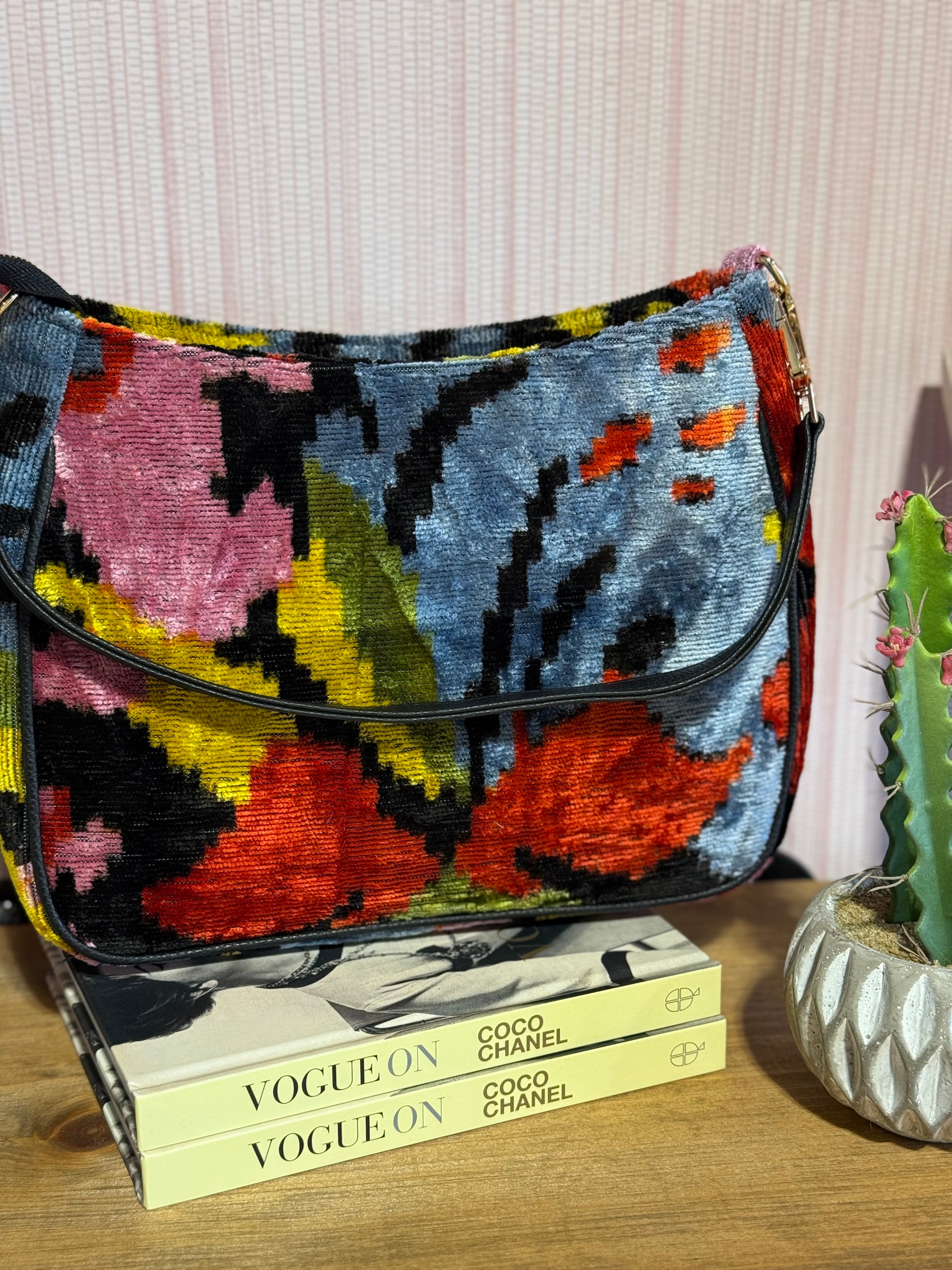 Iris Hobo Bag