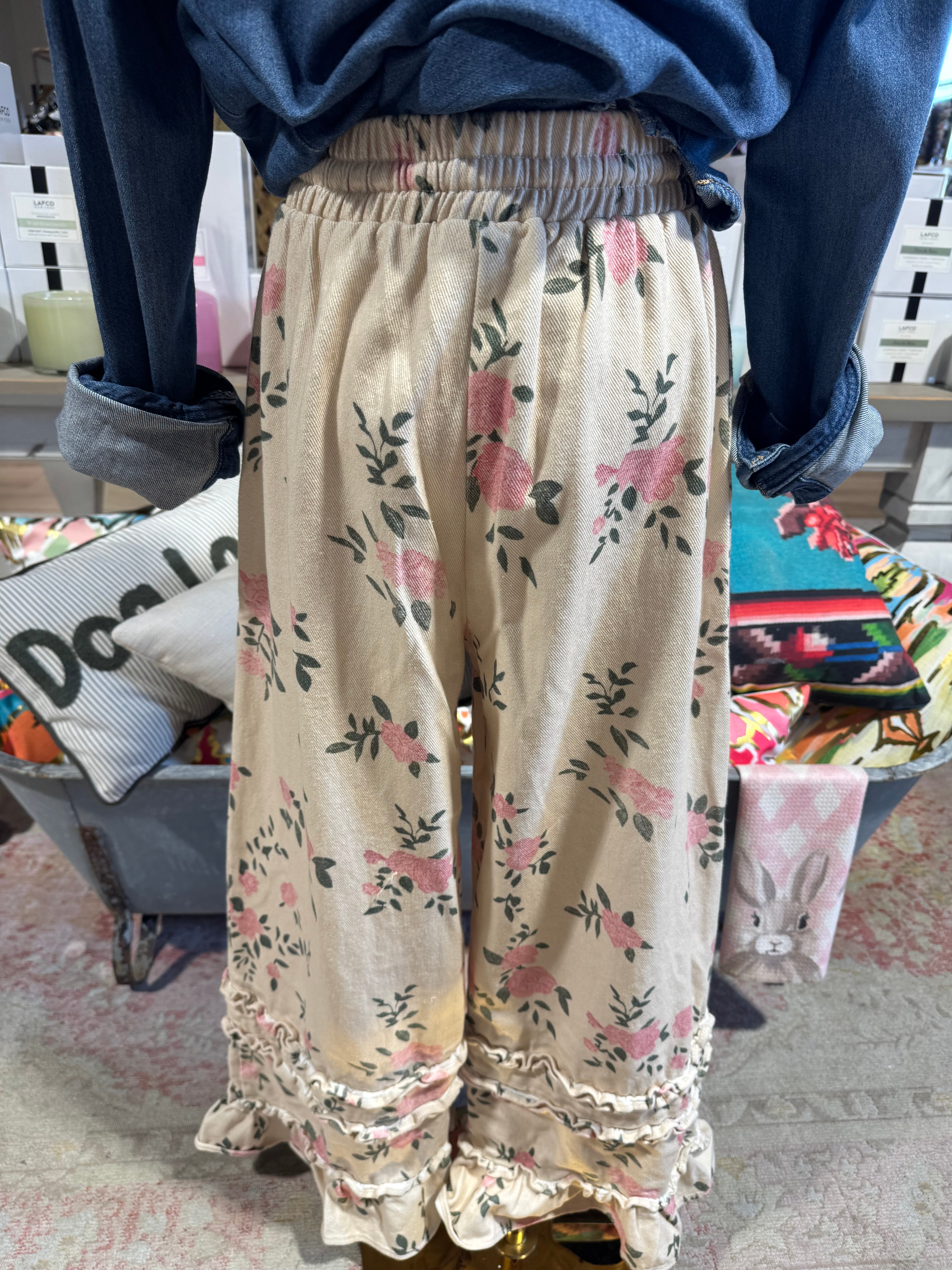 Flower Ruffle Jeans