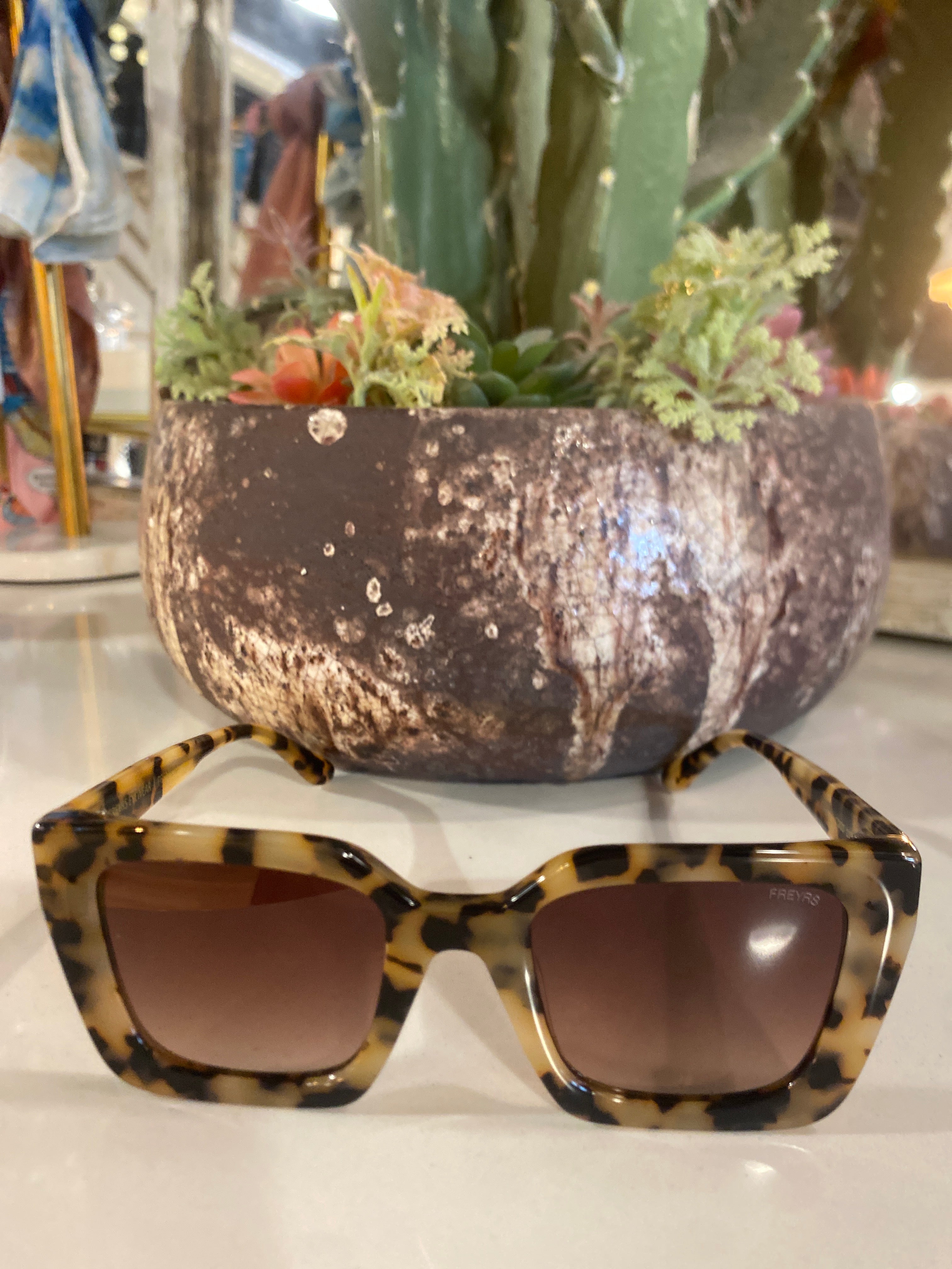 Trendy Sun Glasses