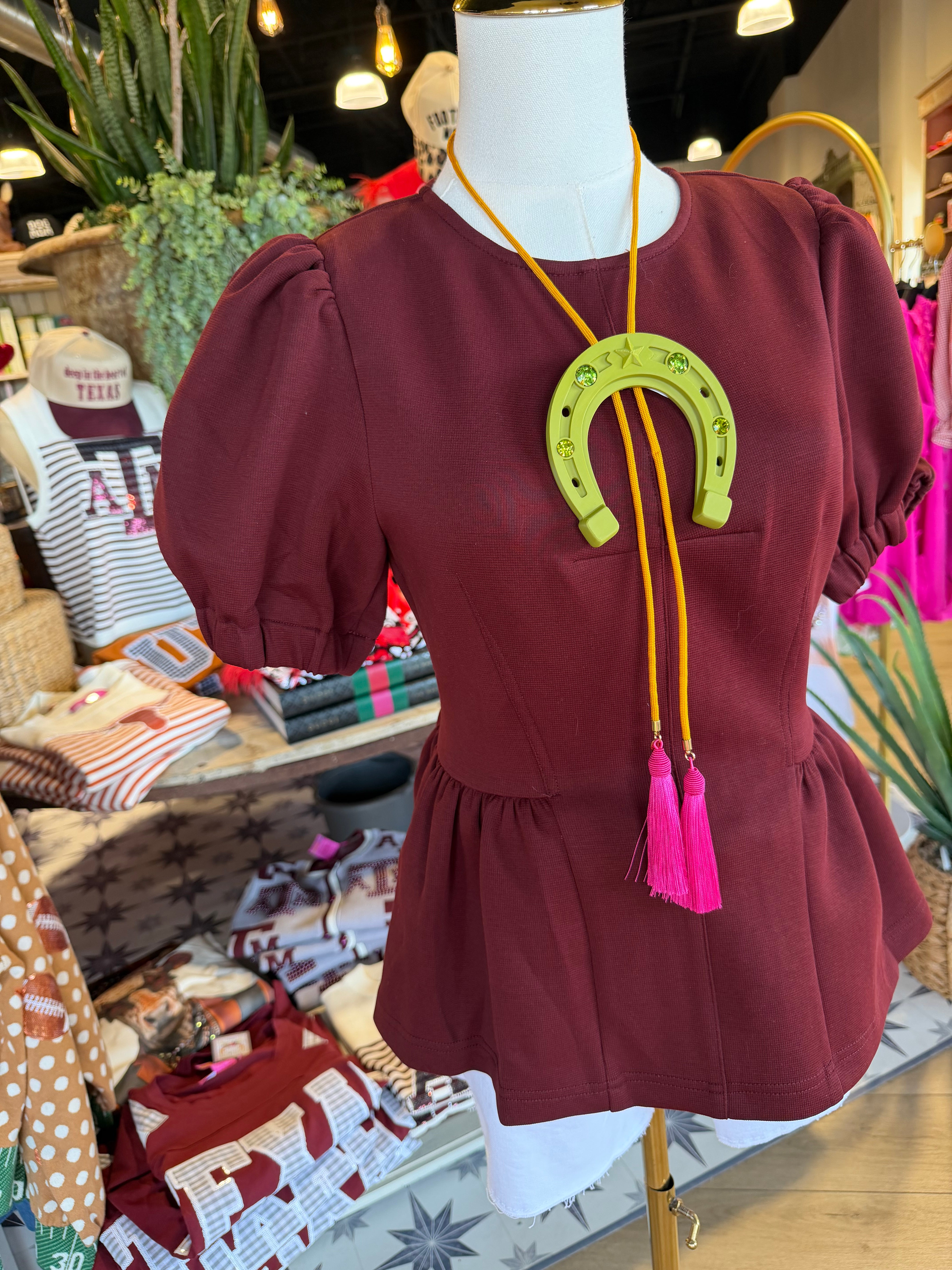 Solid round neck short puff sleeve top