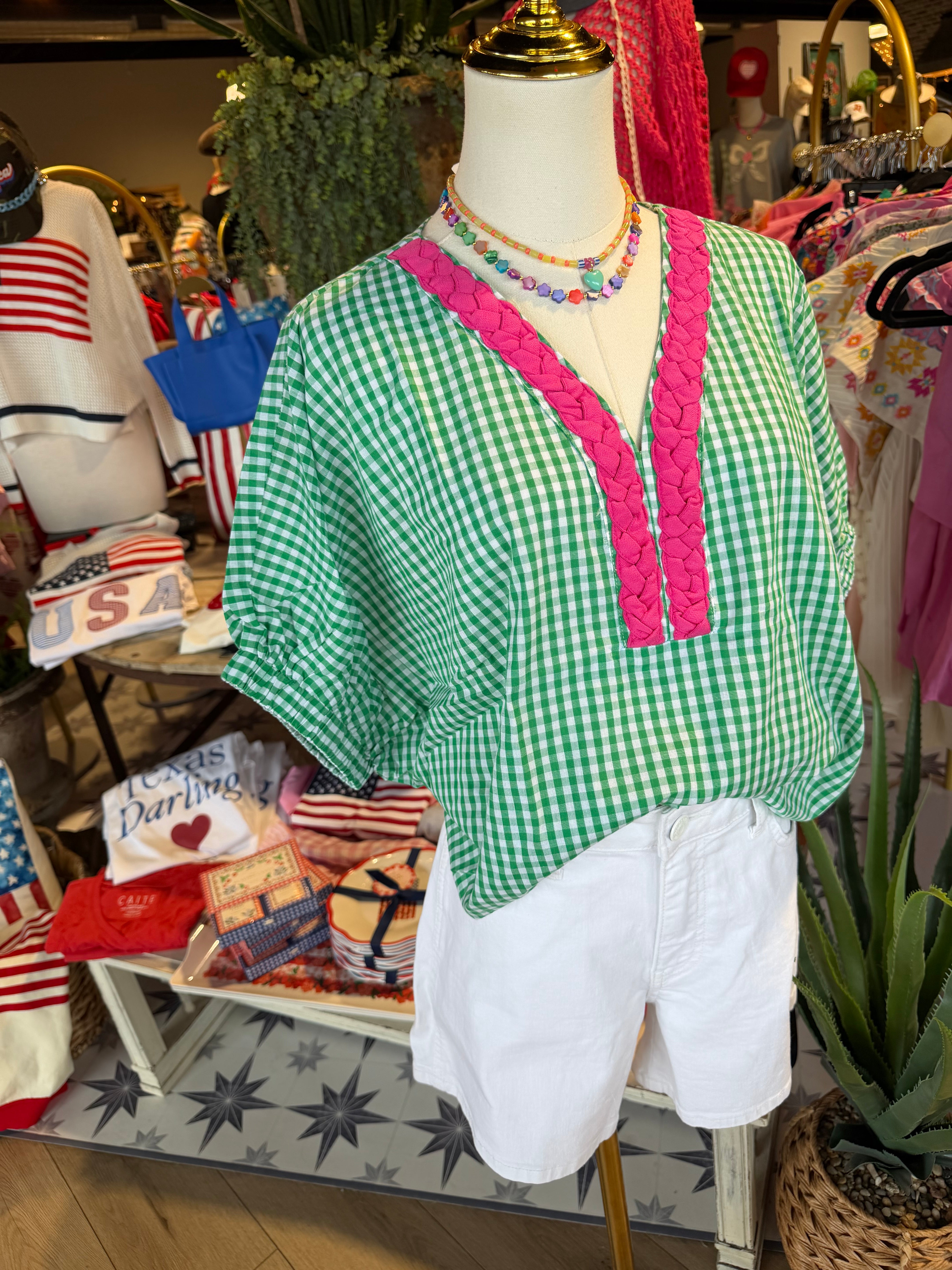 Gingham short puff sleeve top