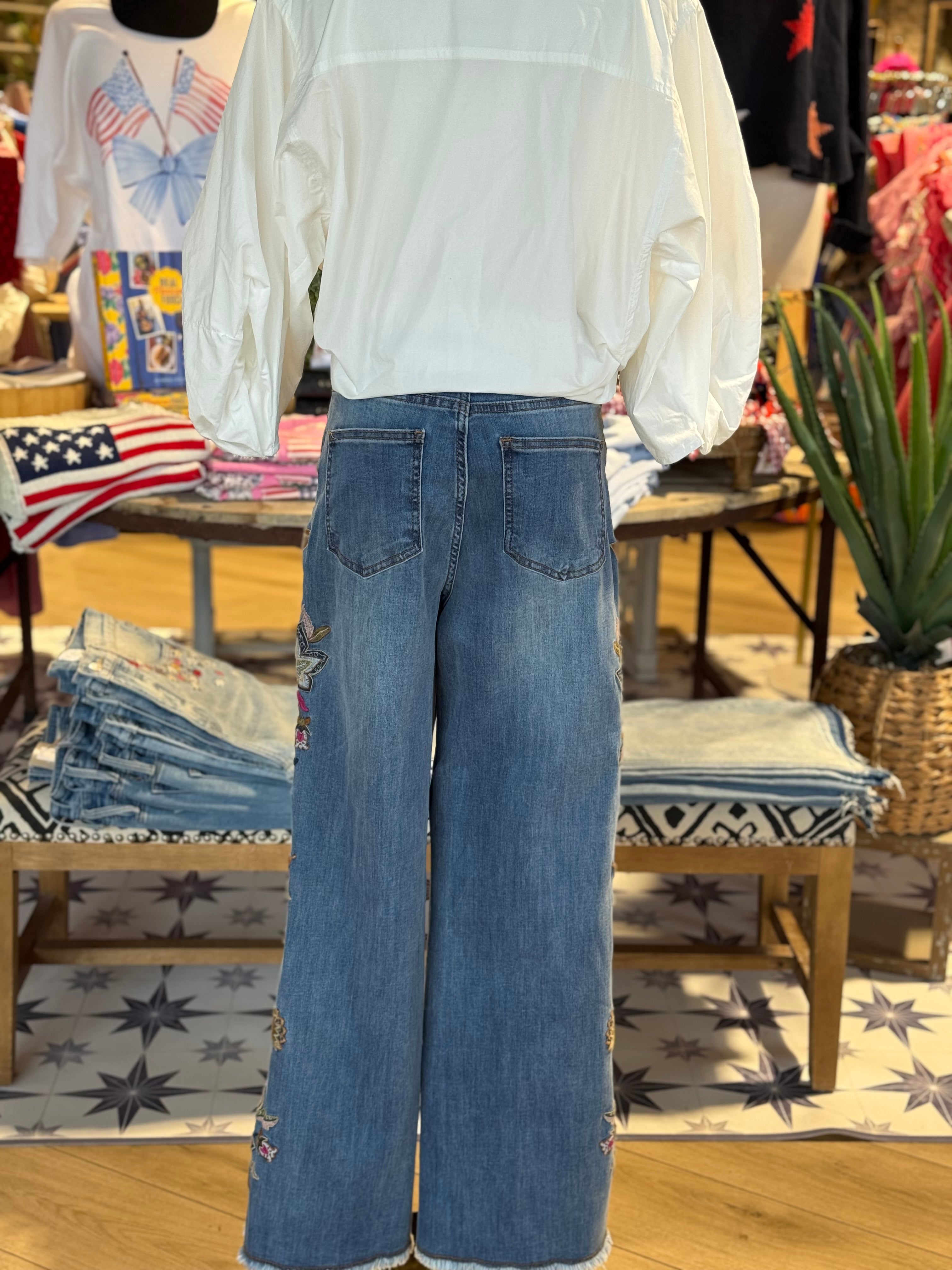 Kalyn Rae Embroidery Jeans***