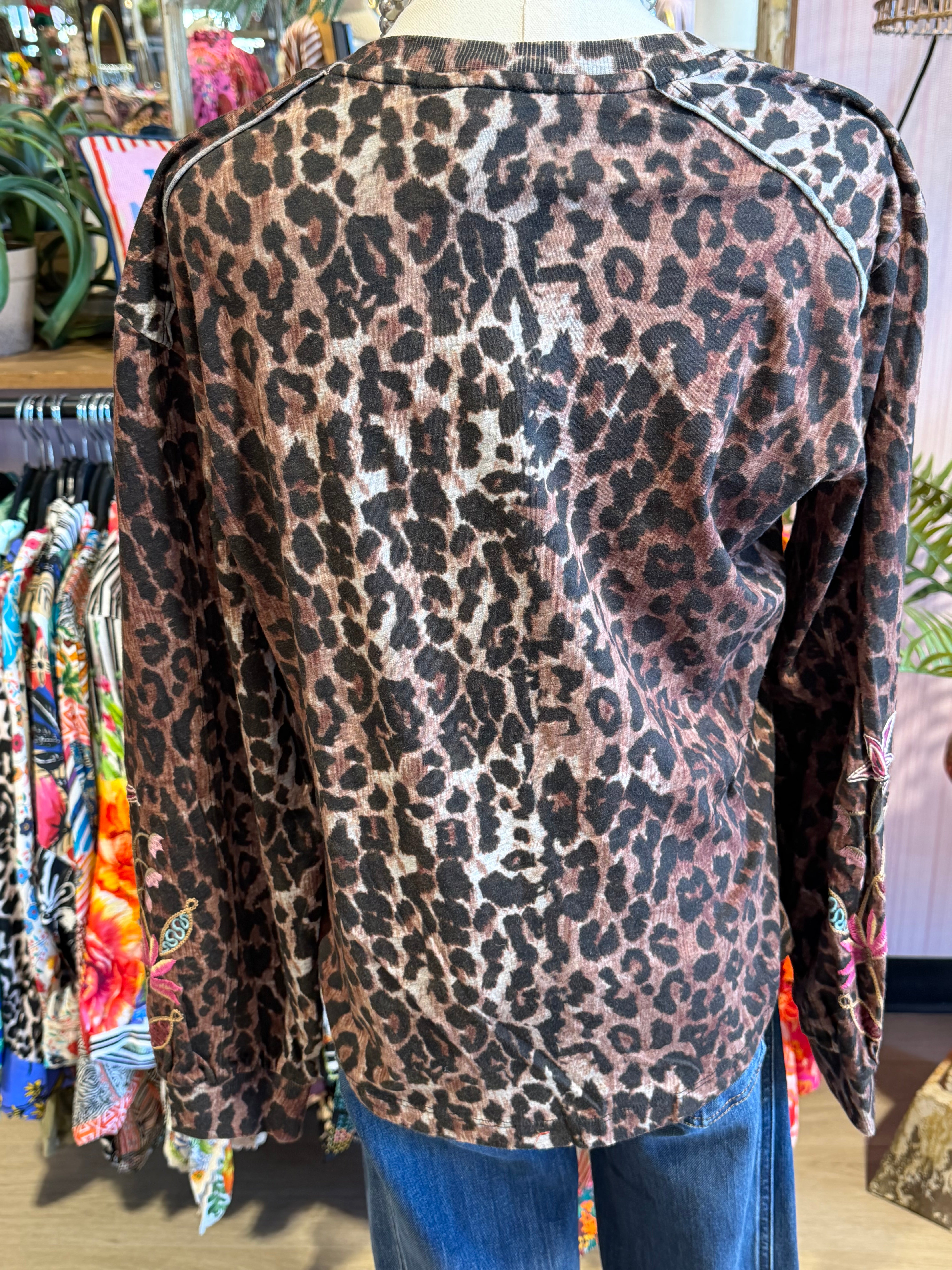 Penelope Leopard Pullover