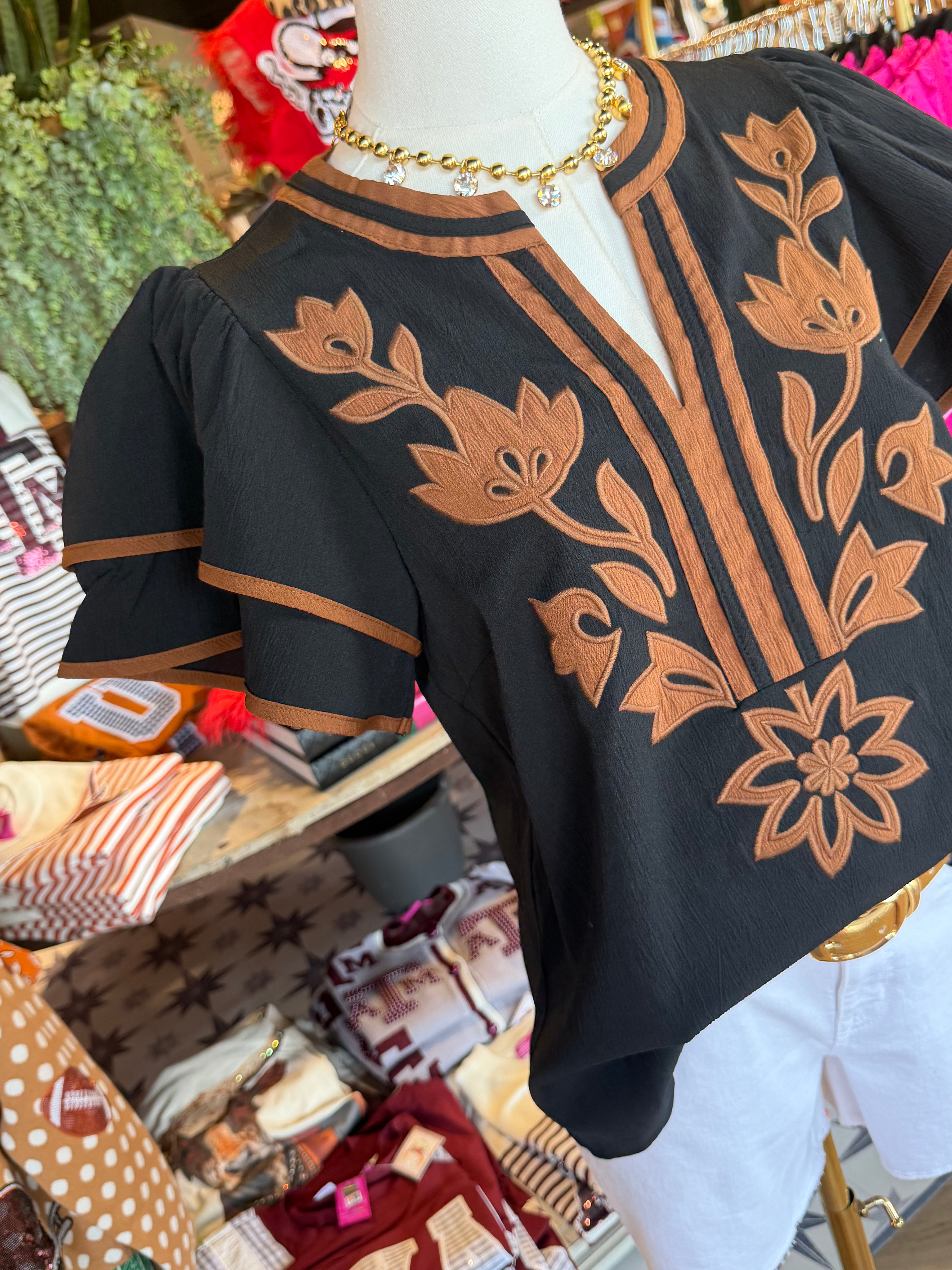 Eileen Appliqué Top