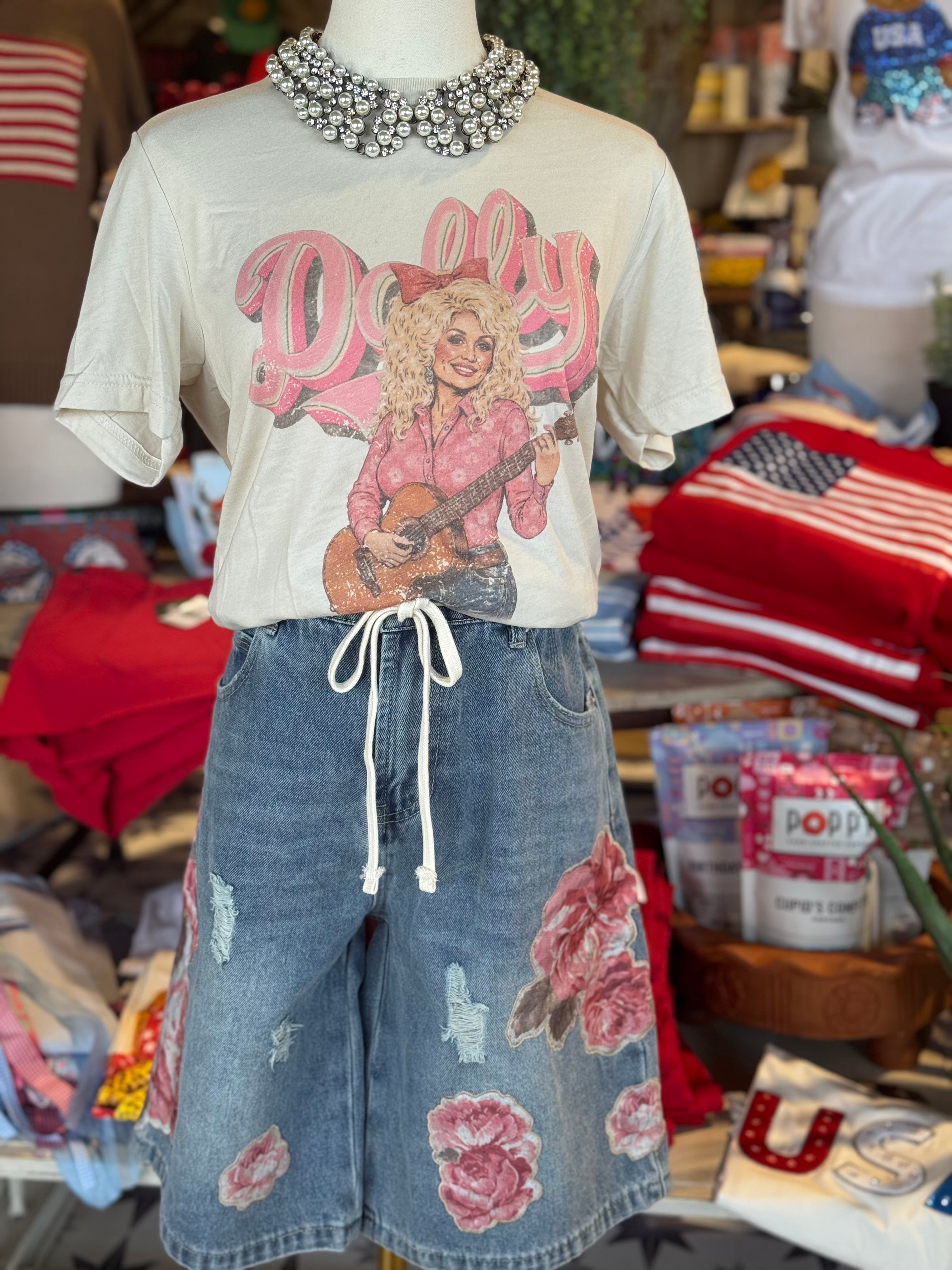 Dolly Tee