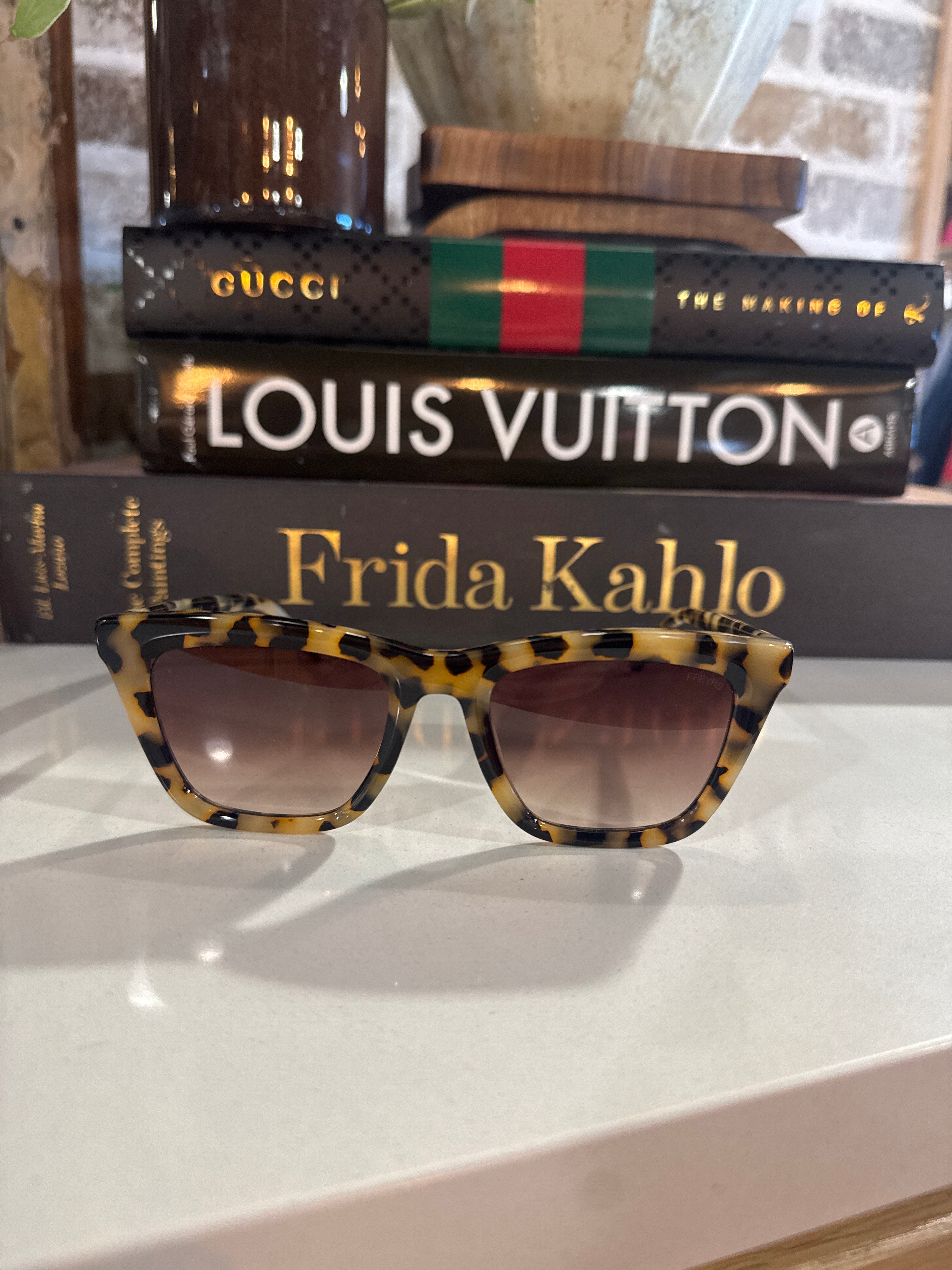 Trendy Sun Glasses