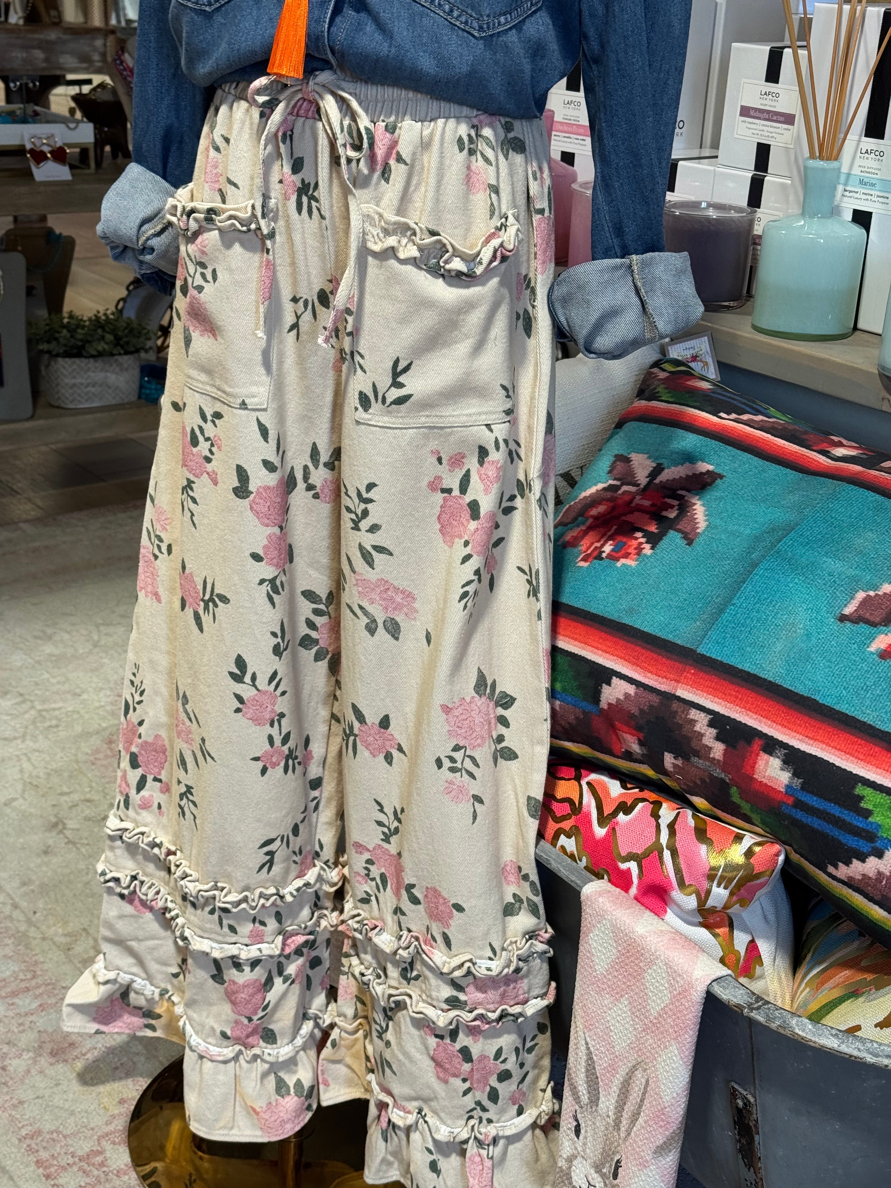 Flower Ruffle Jeans