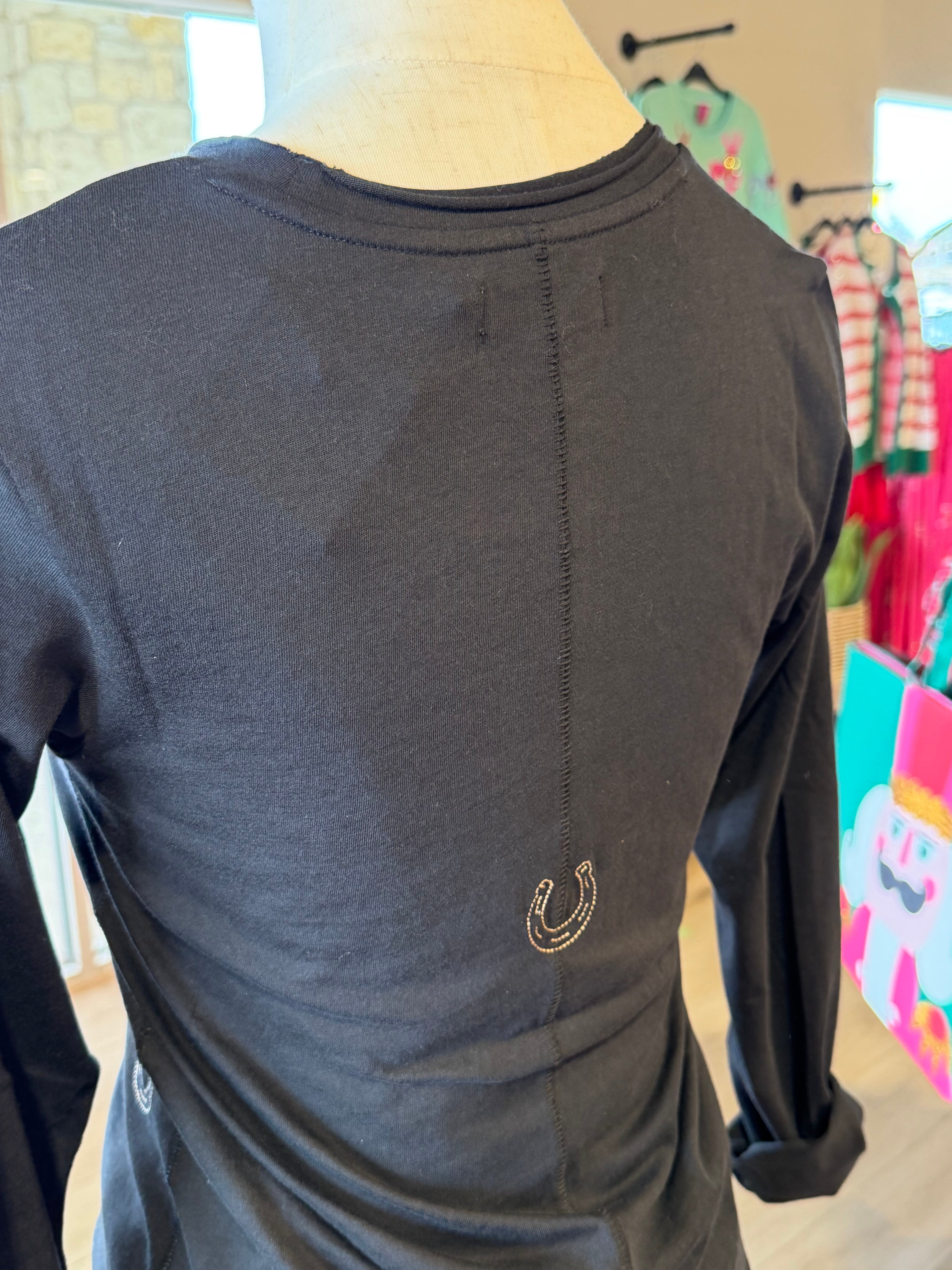 Black Horseshoe Tee