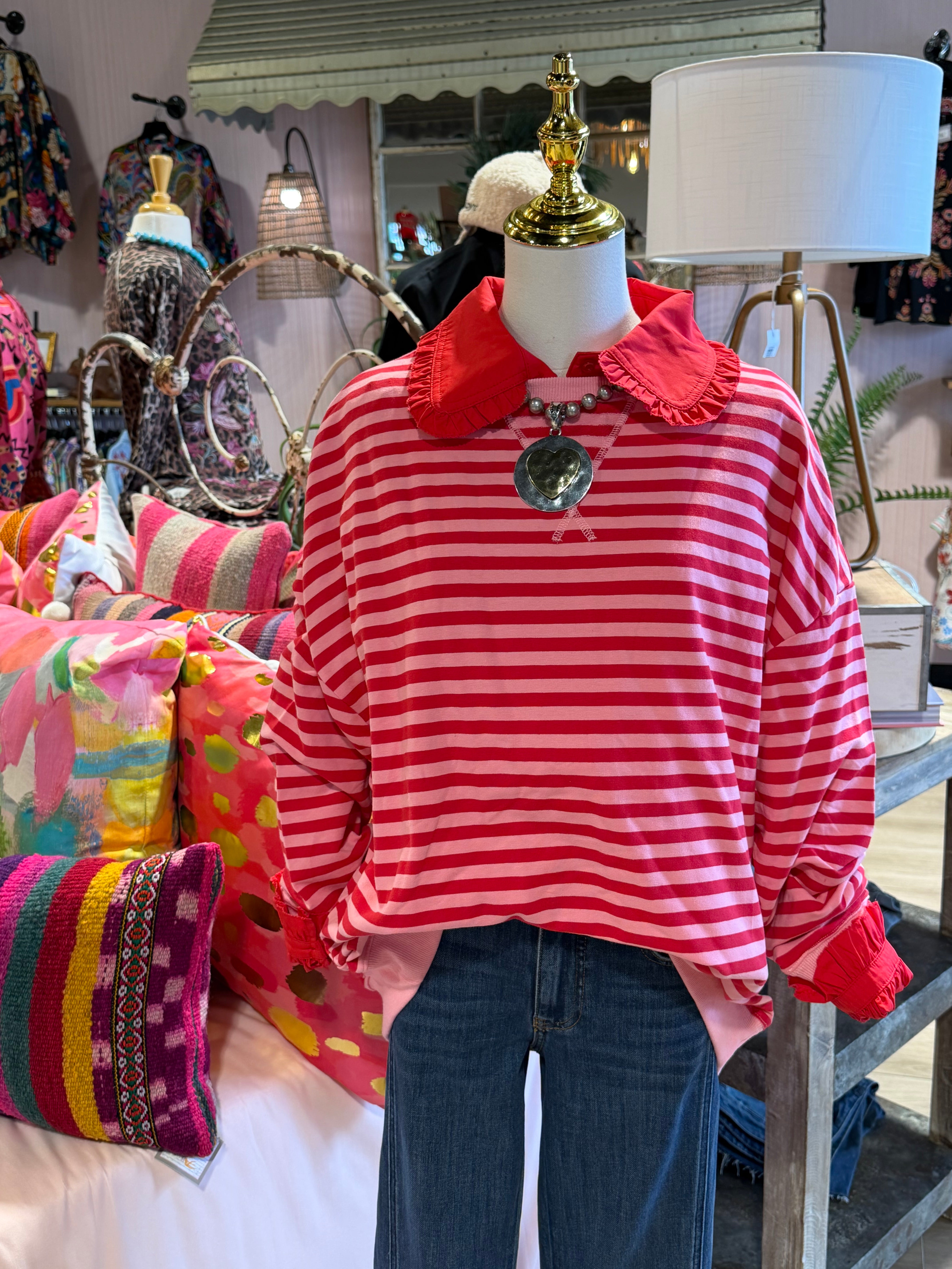 Sweetheart Pull Over