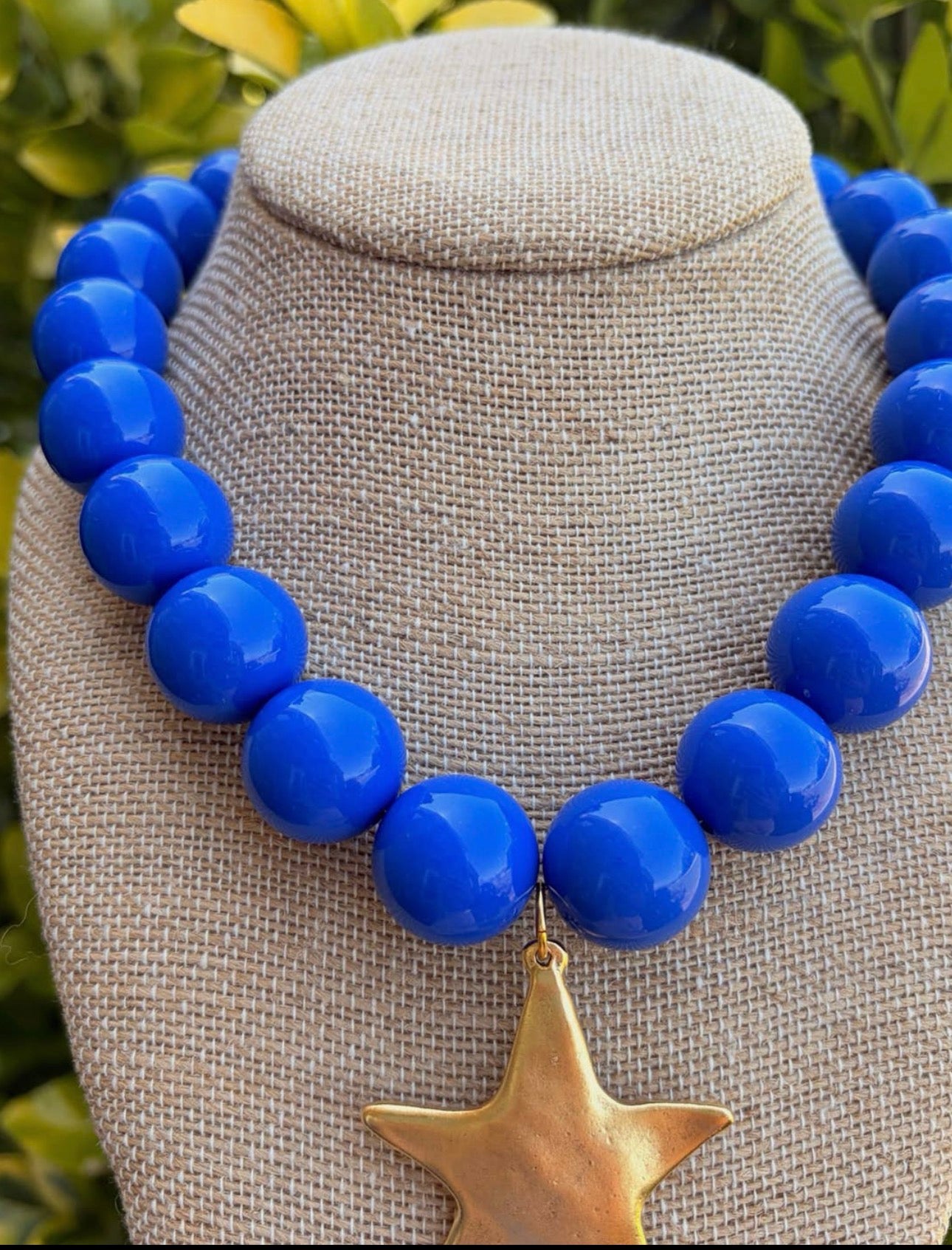 Bauble Necklace with Gold Star Pendant (2 Colors)