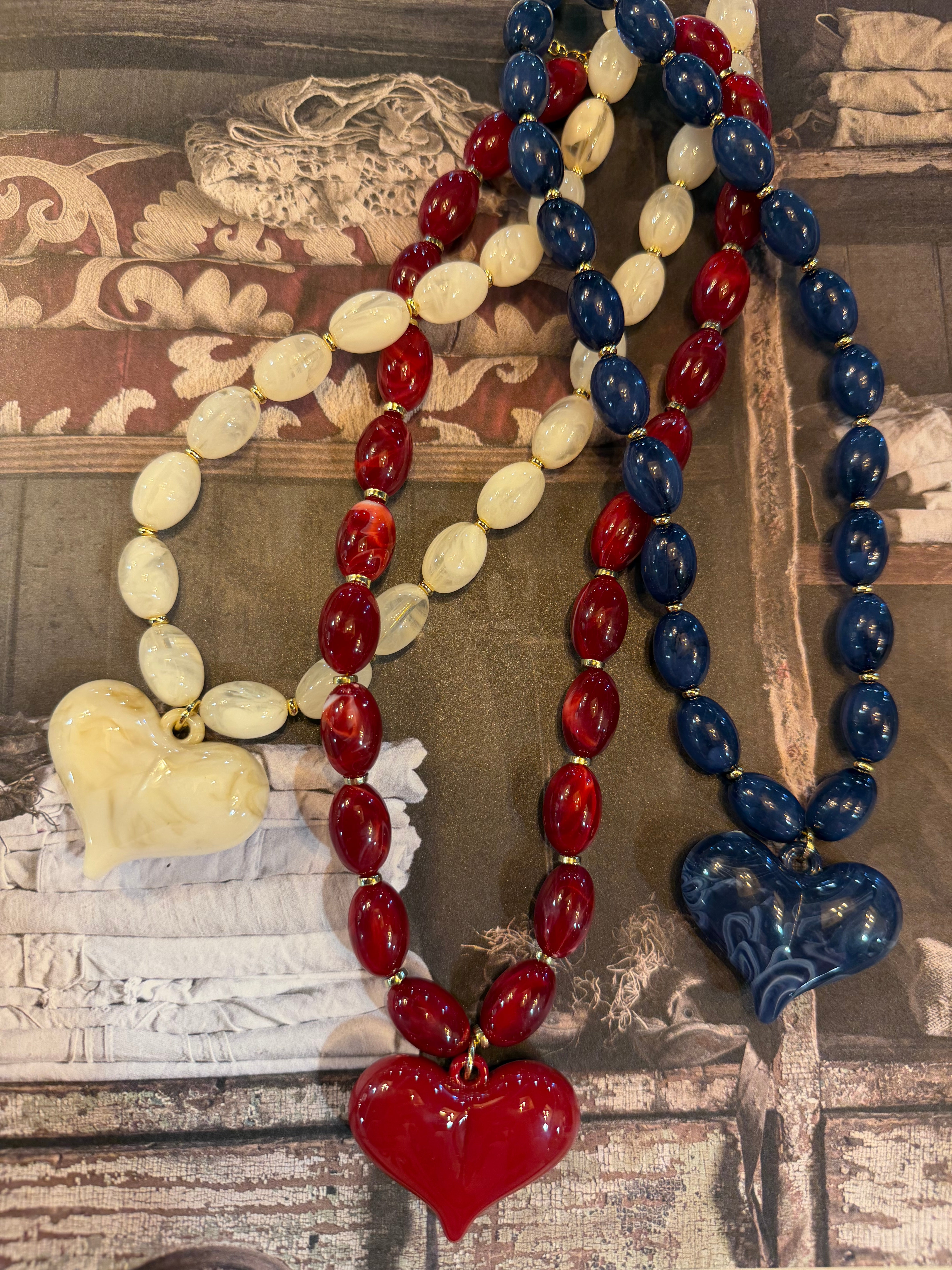 Roxie Colored Heart Nexklace