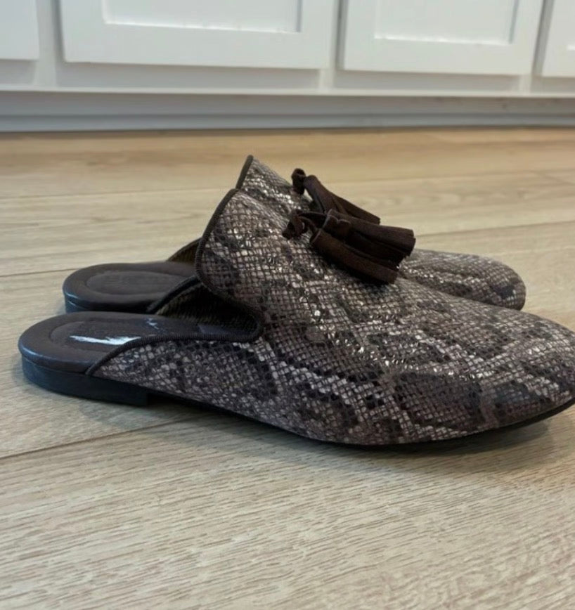 Corrin Slip On
