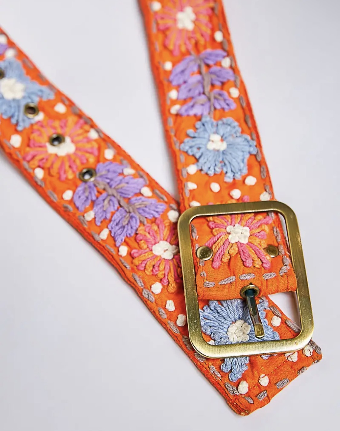 Floral Embroidered Belt (2Colors)