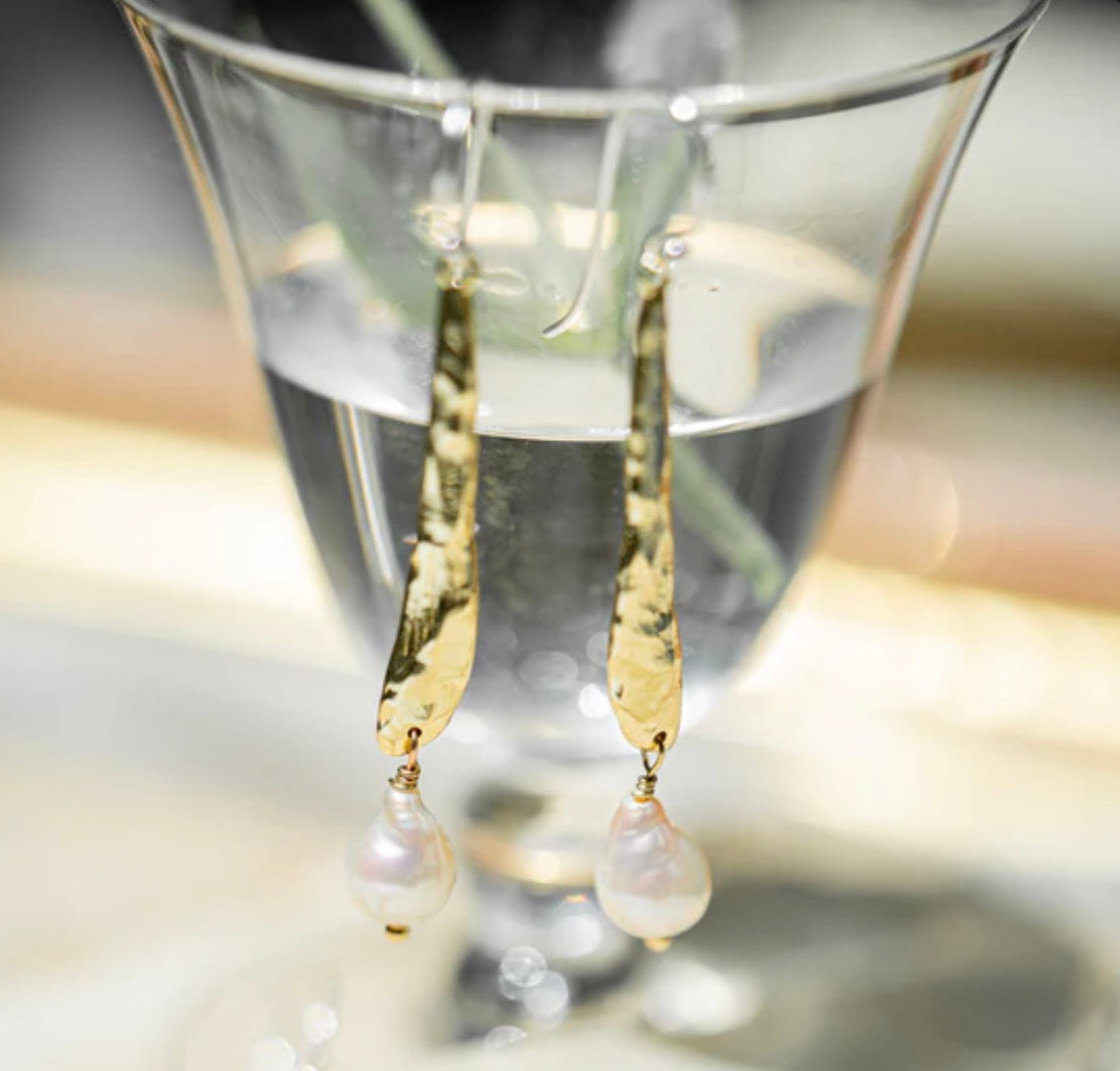 Ode To A Pearl Signal Drop