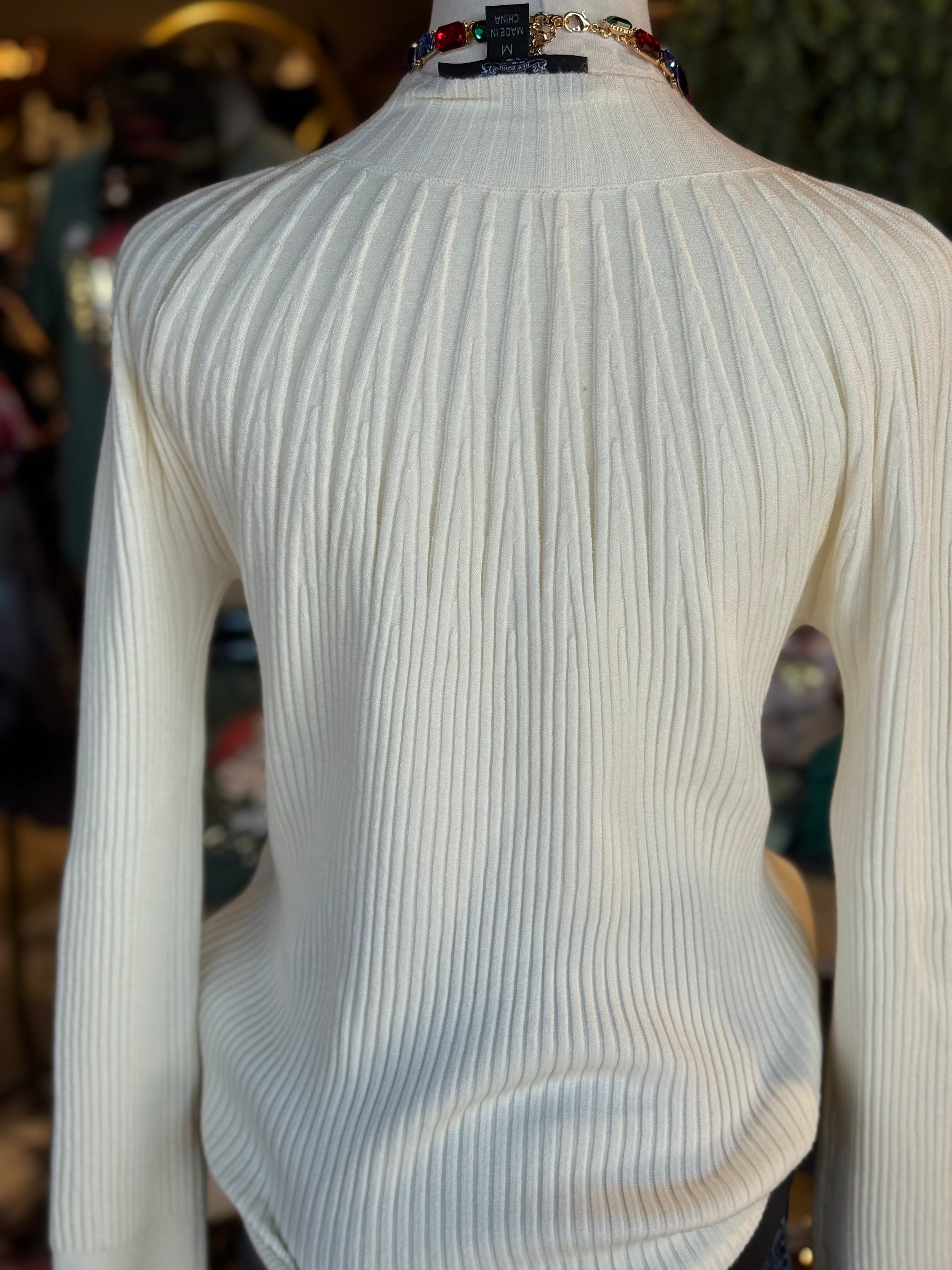 Montana Sweater ( 2 Colors)