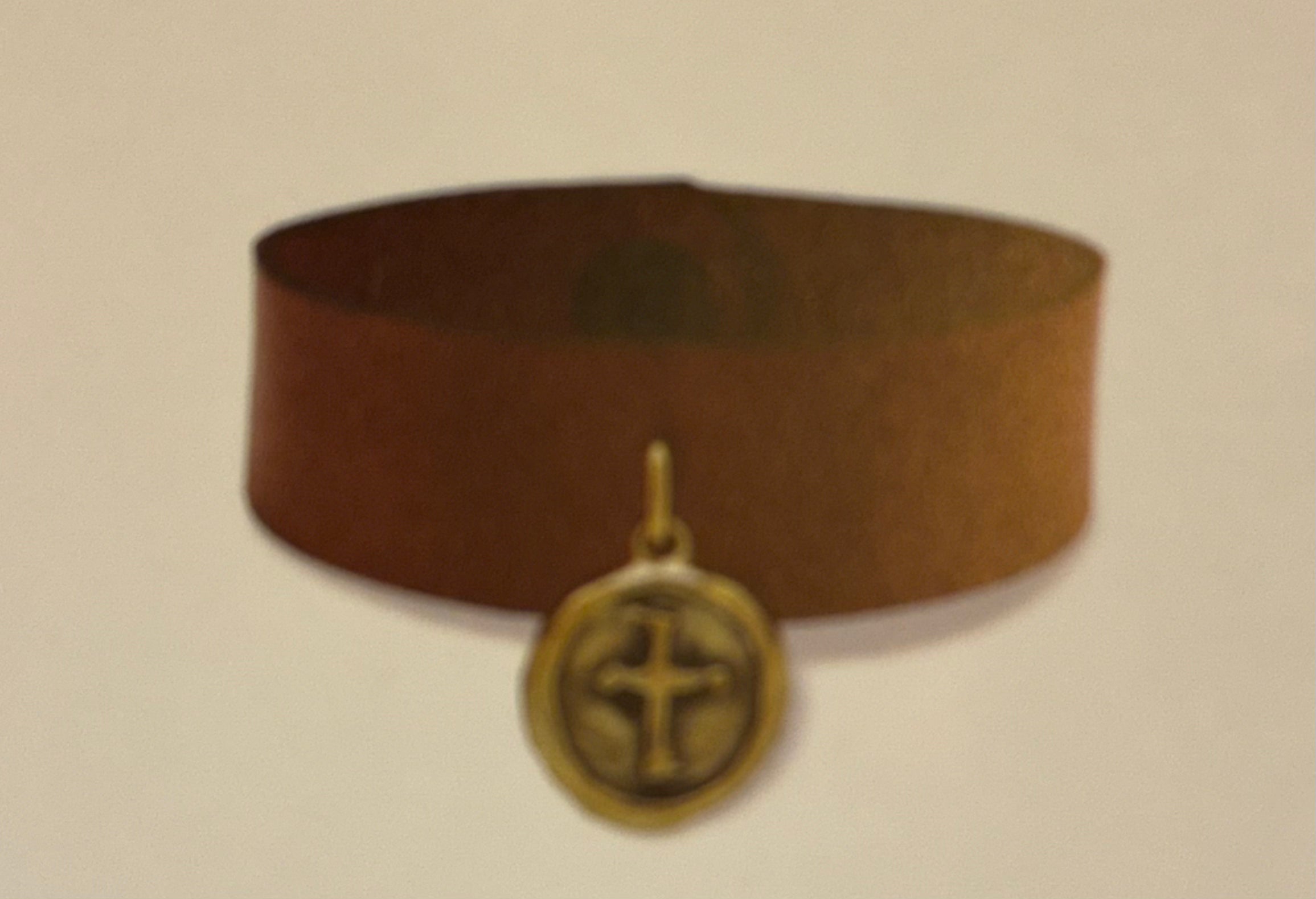 Precious Light Leatherbrand Cuff