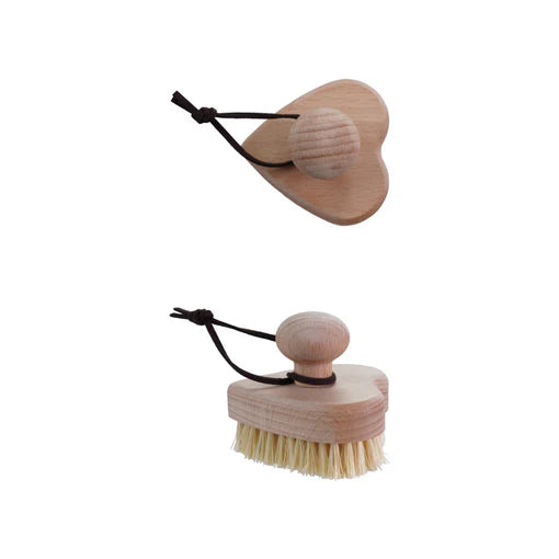 Sisal Heart Brush