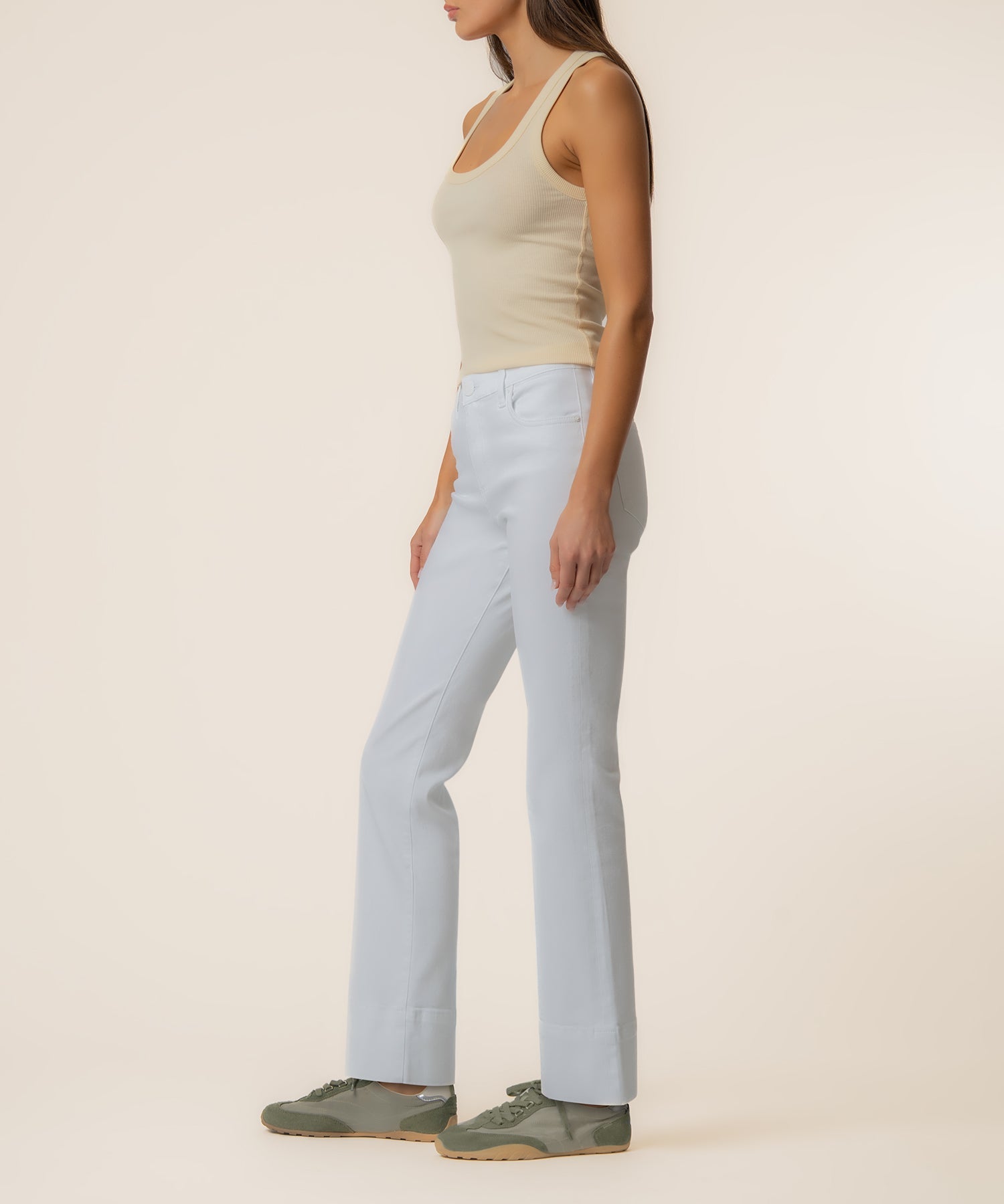 Phyllis Mid Rise Jeans ￼