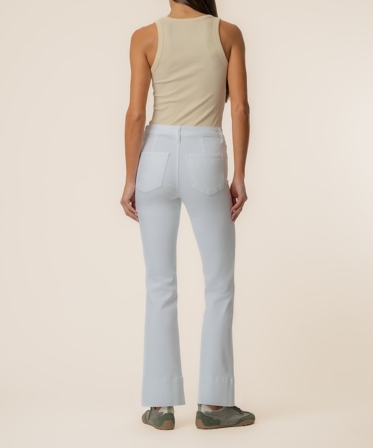 Phyllis Mid Rise Jeans ￼