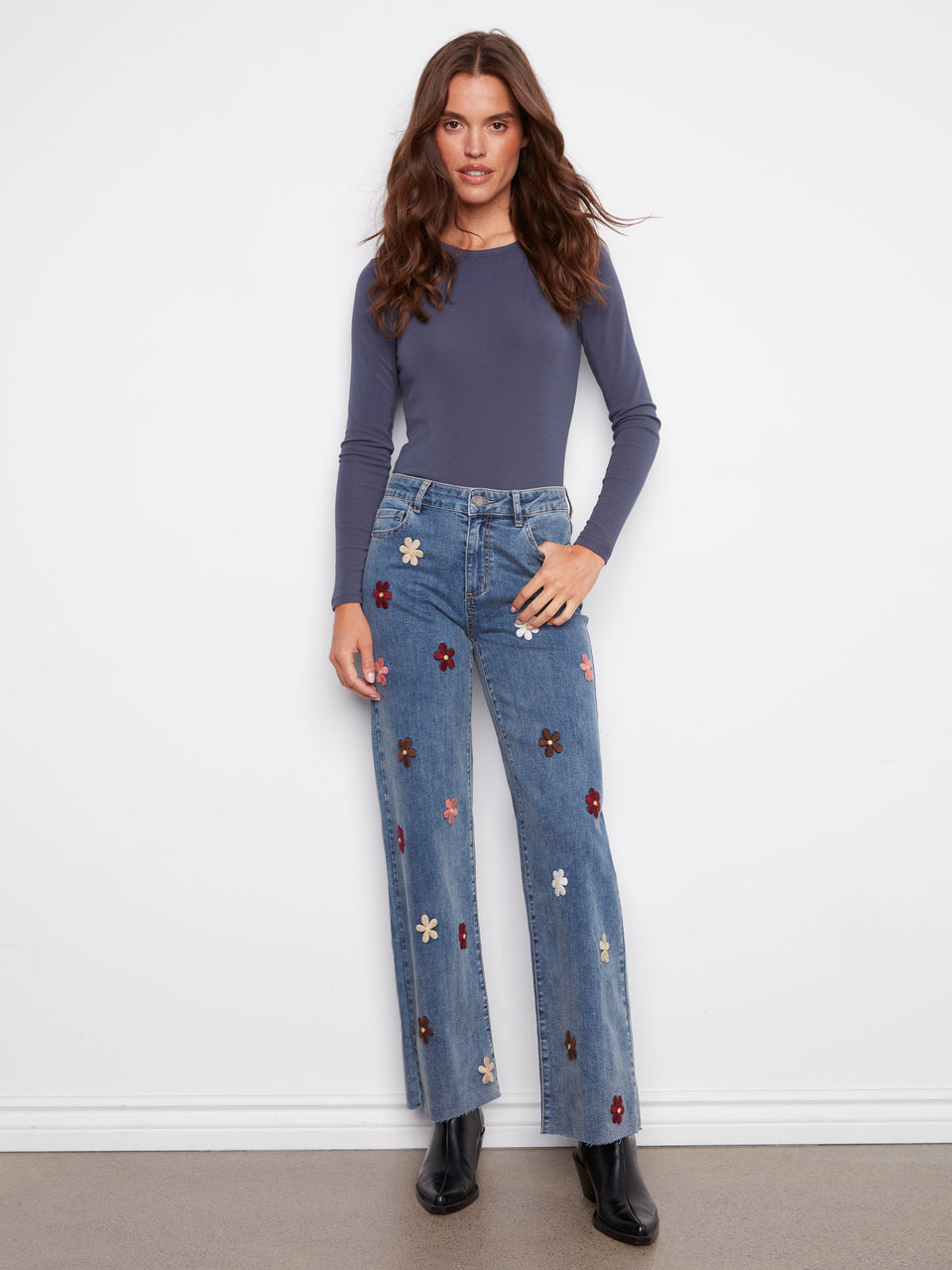 Daisy Embroidery Jeans