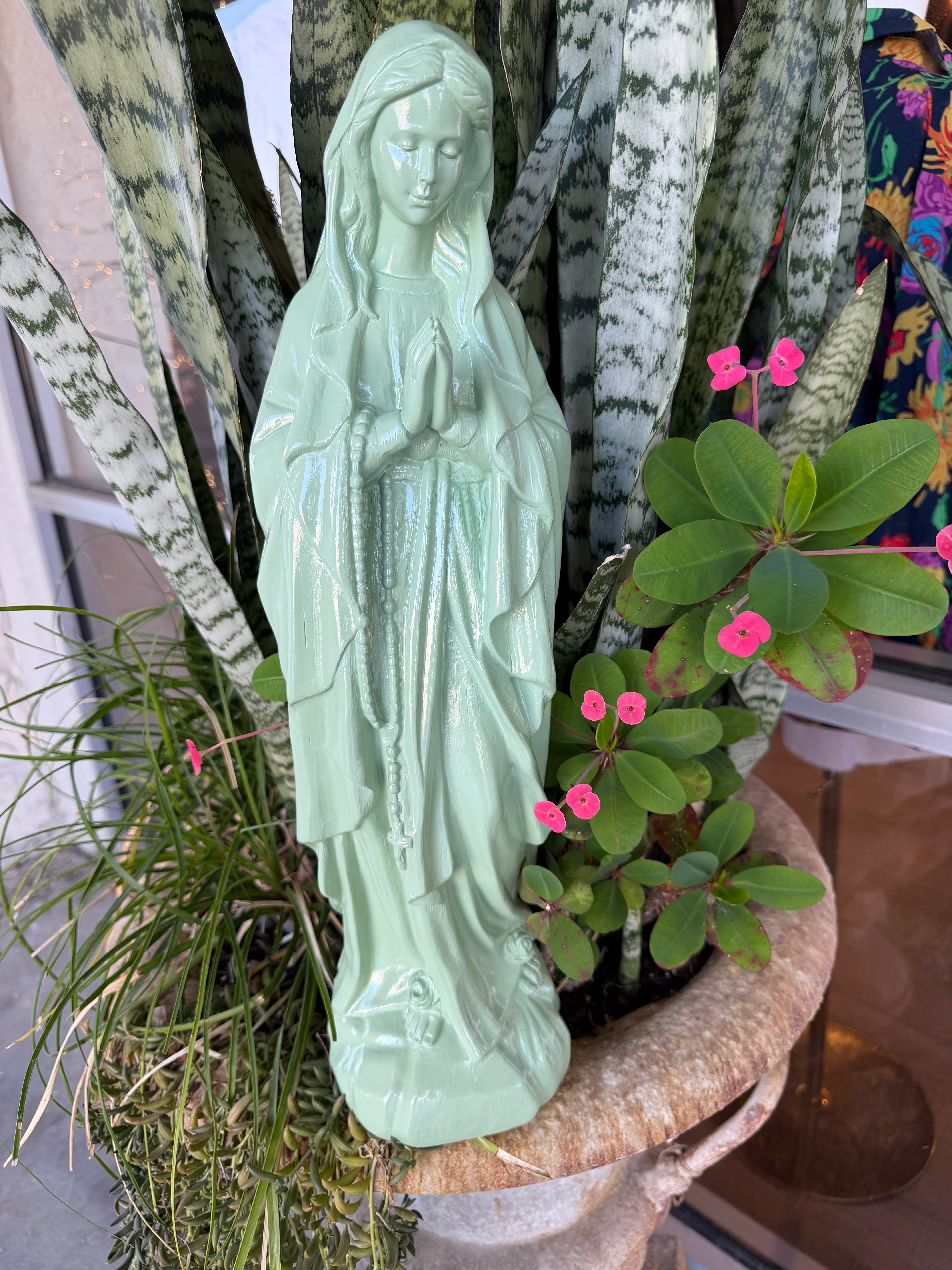 Resin Mary Statue