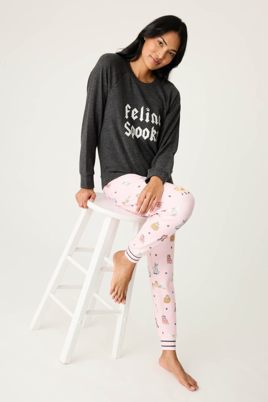 Feline Spooky Sweatshirt