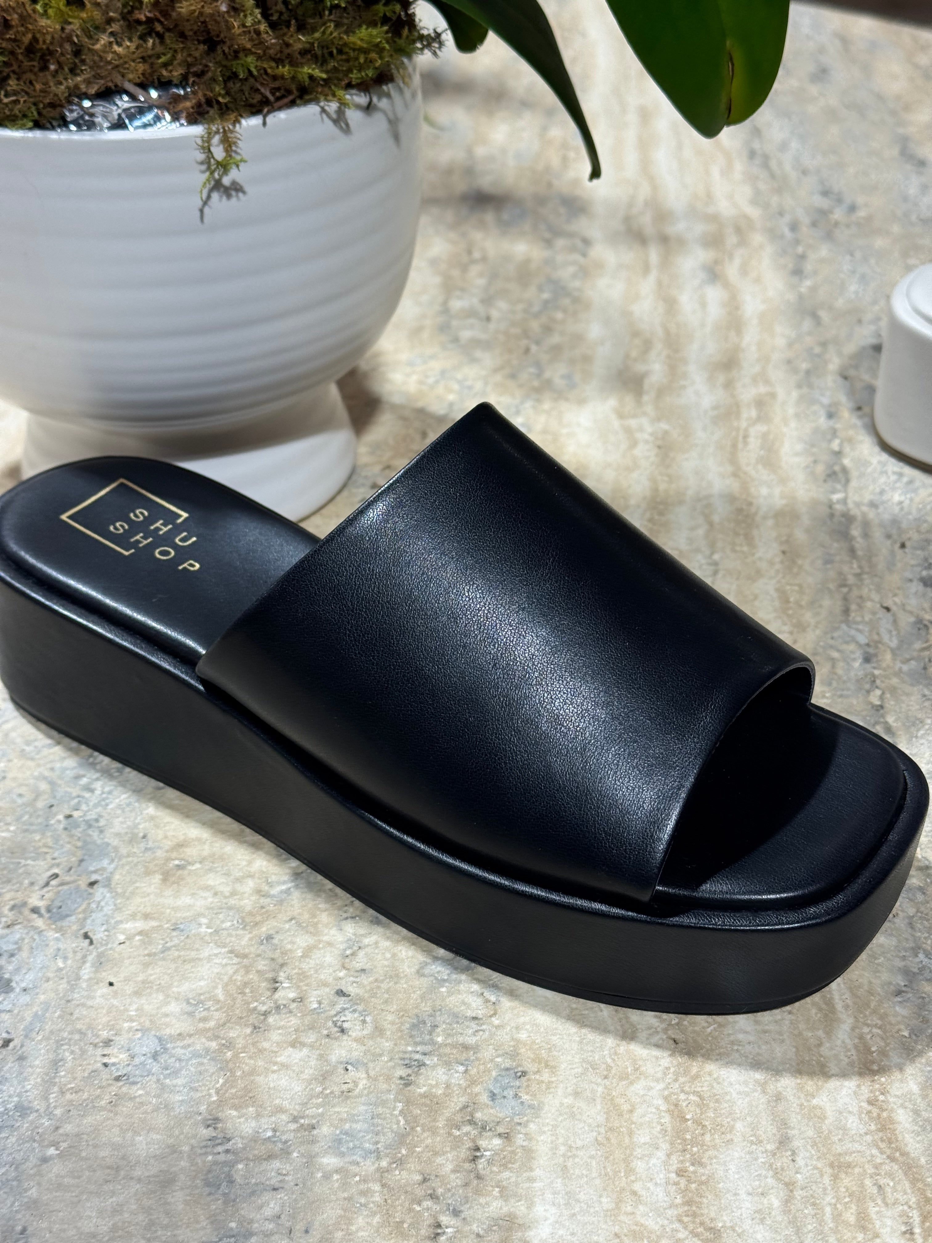 Lourdes Sandals