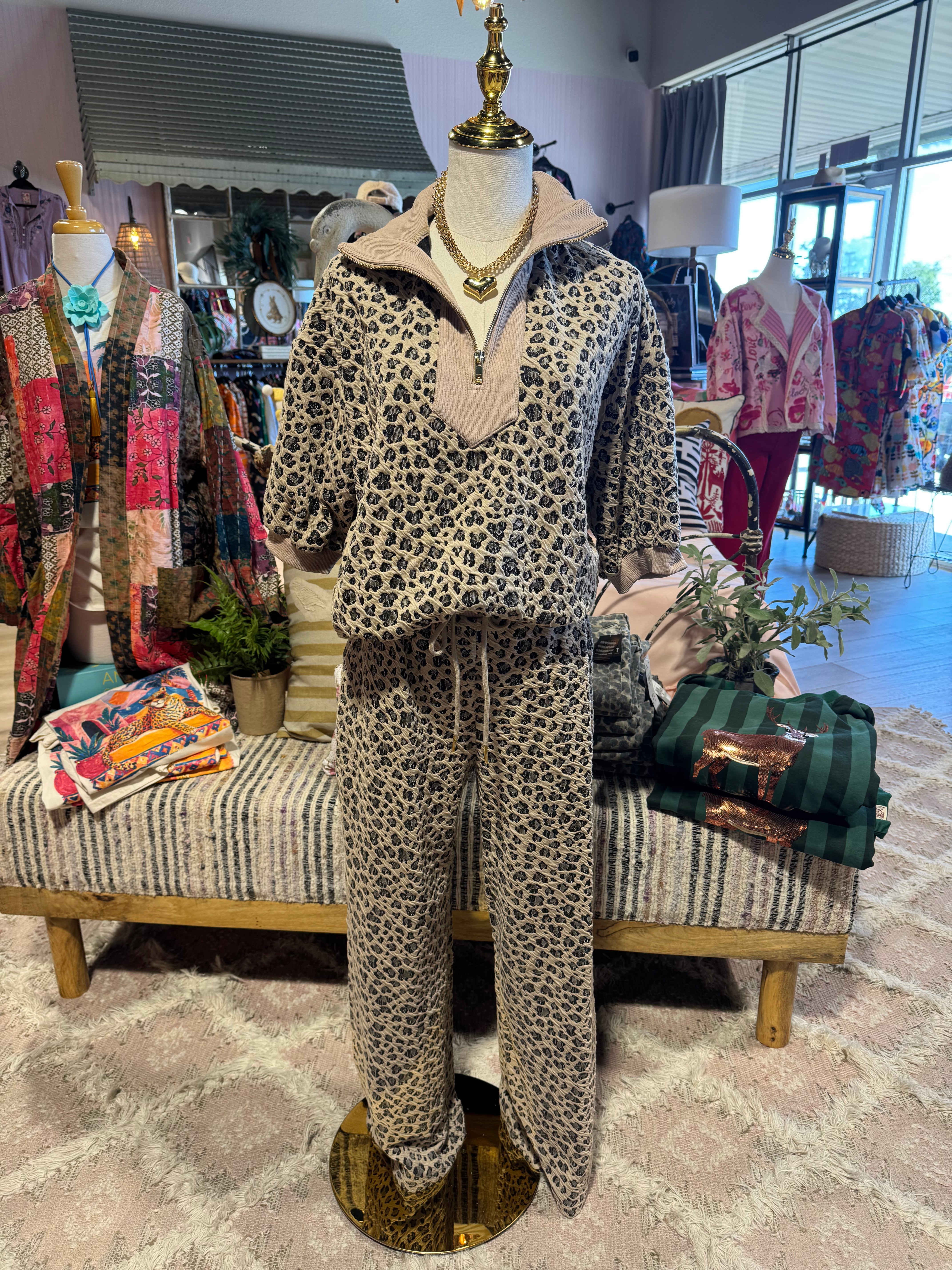 Pucker Leopard Set (Sold Separately)