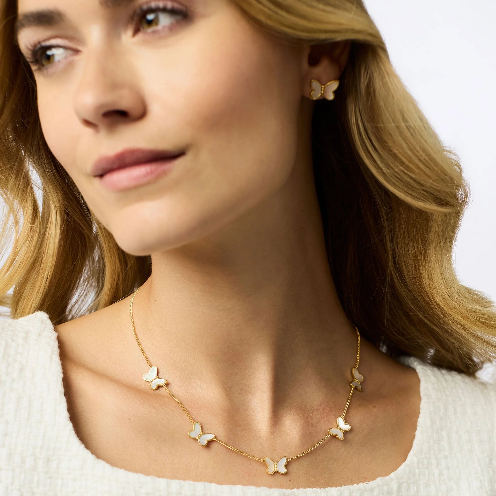 Papillon MOP Delicate Necklace
