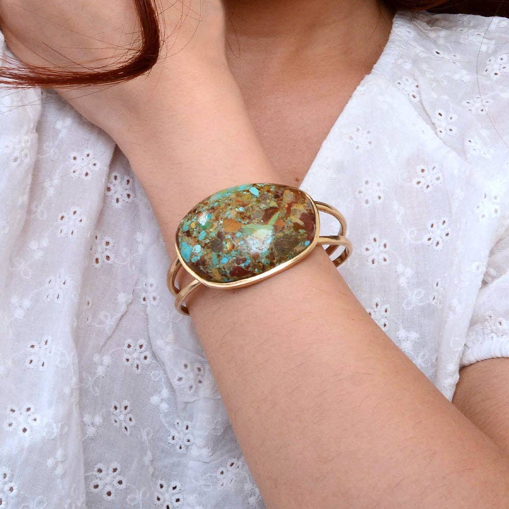 Sublime Genuine Green Turquoise Golden Cuff Bracelet
