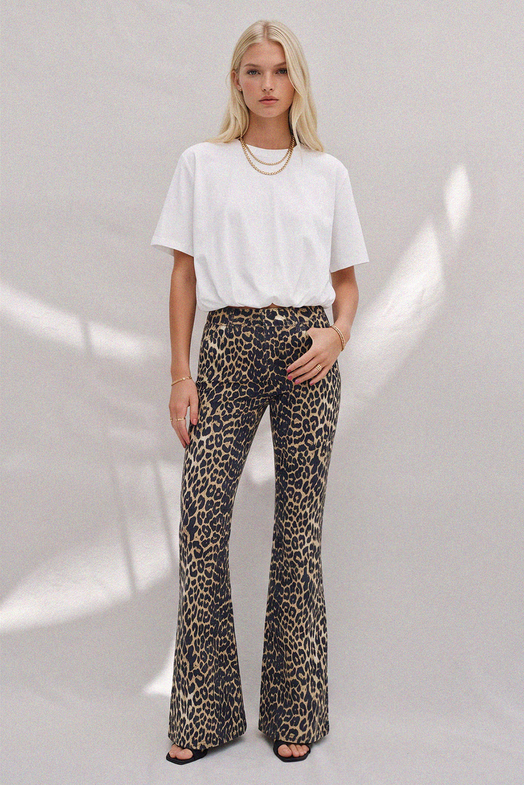 LEOPARD STRETCH DENIM FLARED JEANS